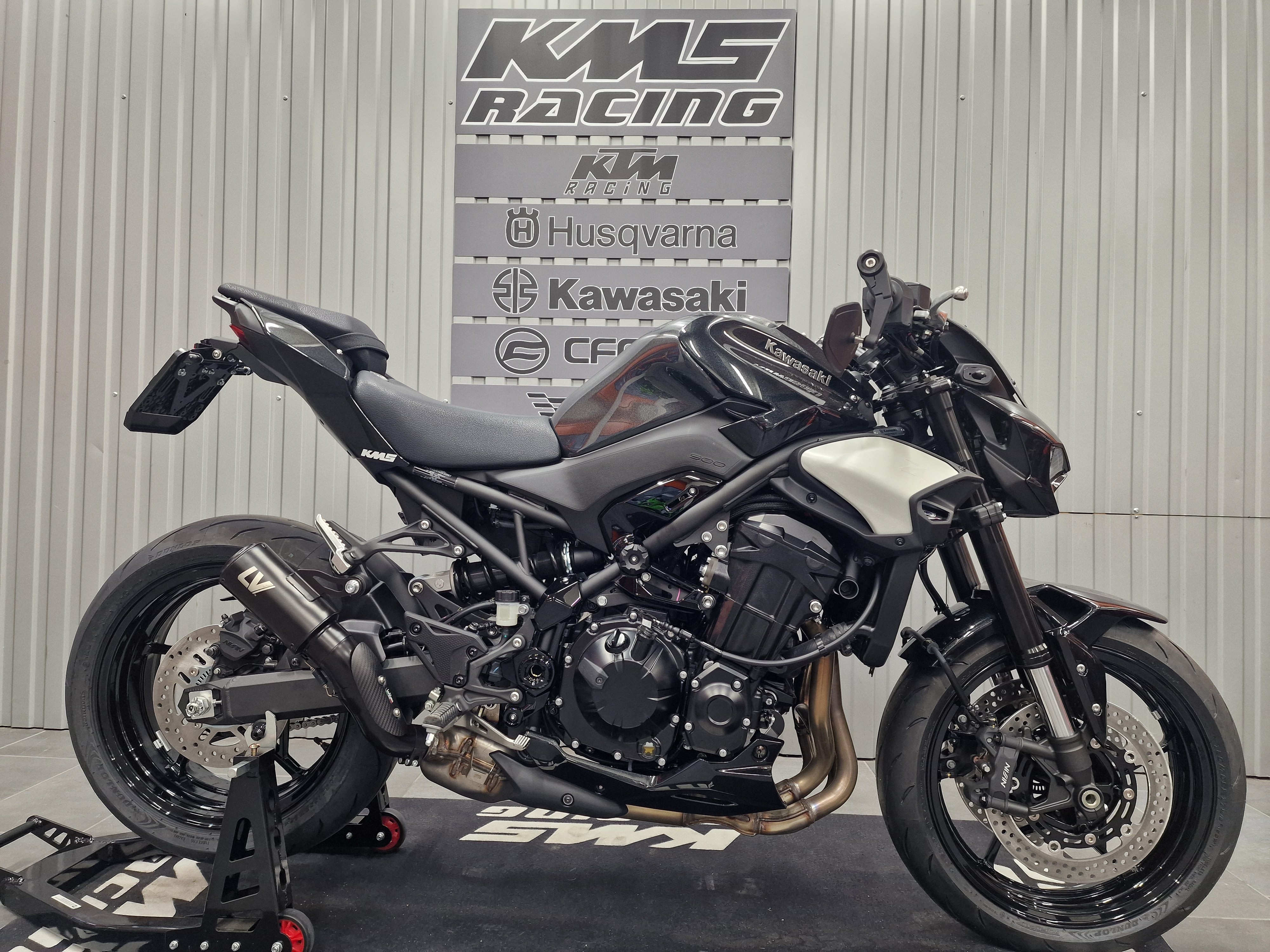 KAWASAKI Z 900