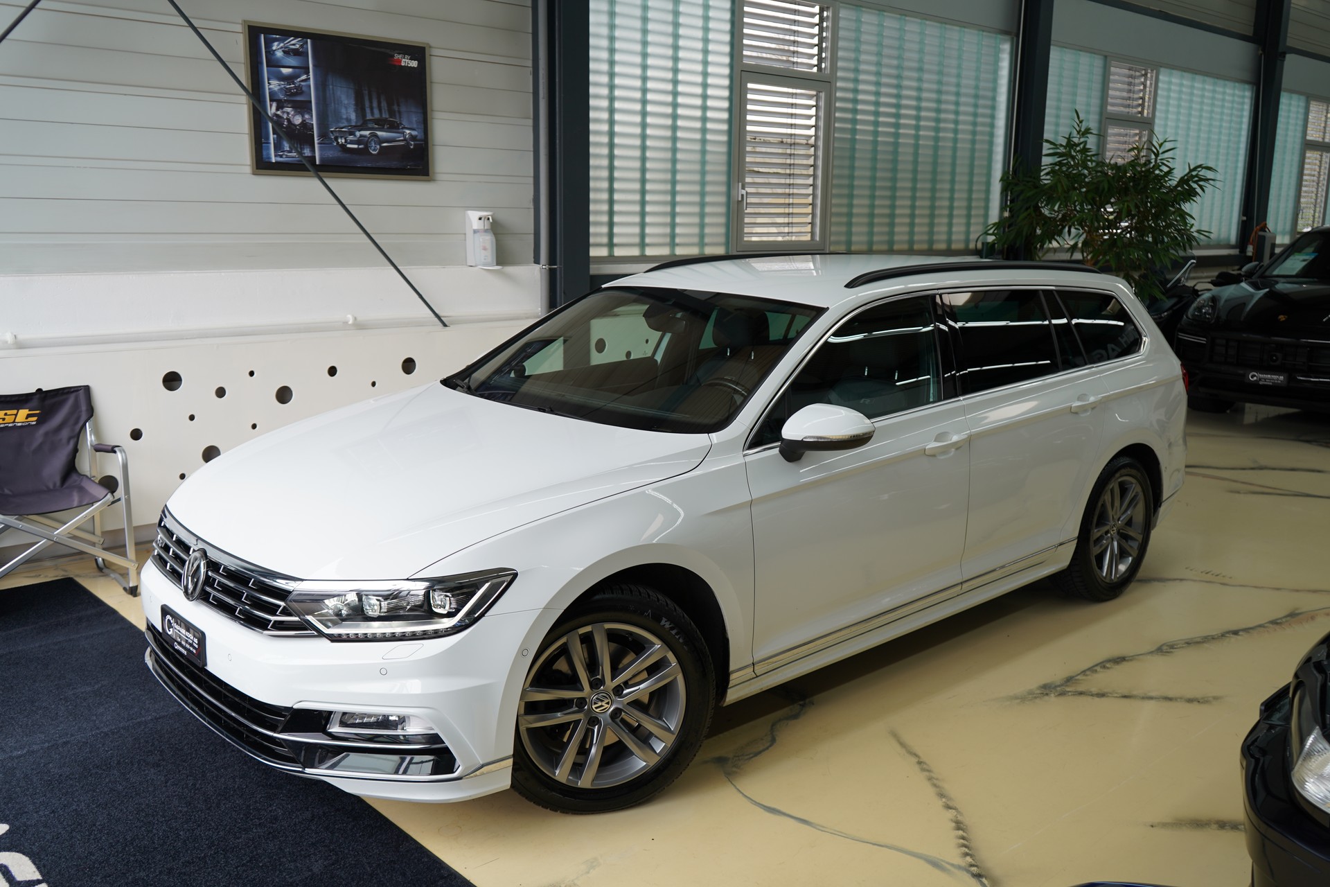 VW Passat Variant 1.5 TSI EVO Highline DSG / R-Line** - 3