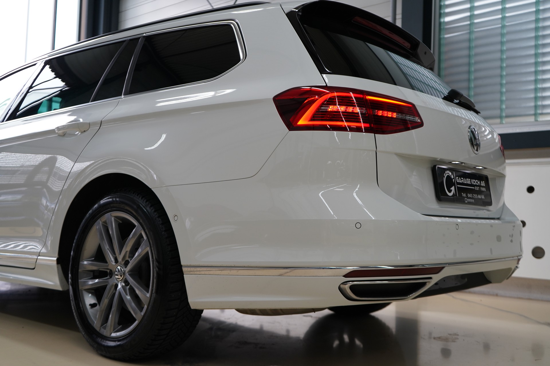 VW Passat Variant 1.5 TSI EVO Highline DSG / R-Line** - 8