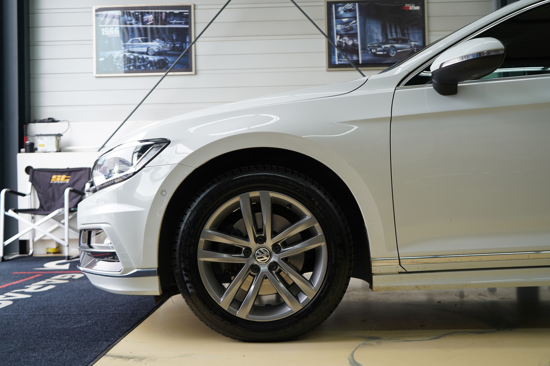 VW Passat Variant 1.5 TSI EVO Highline DSG / R-Line** - 16