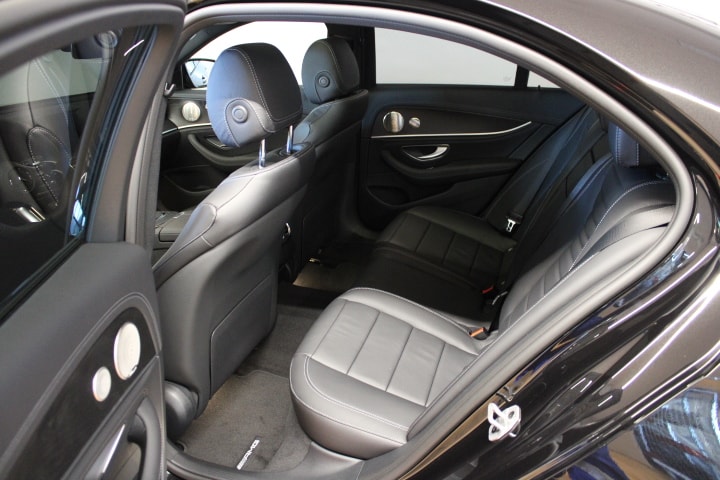 MERCEDES-BENZ E 220 d 4Matic AMG Line Swiss Star Limousine - 9