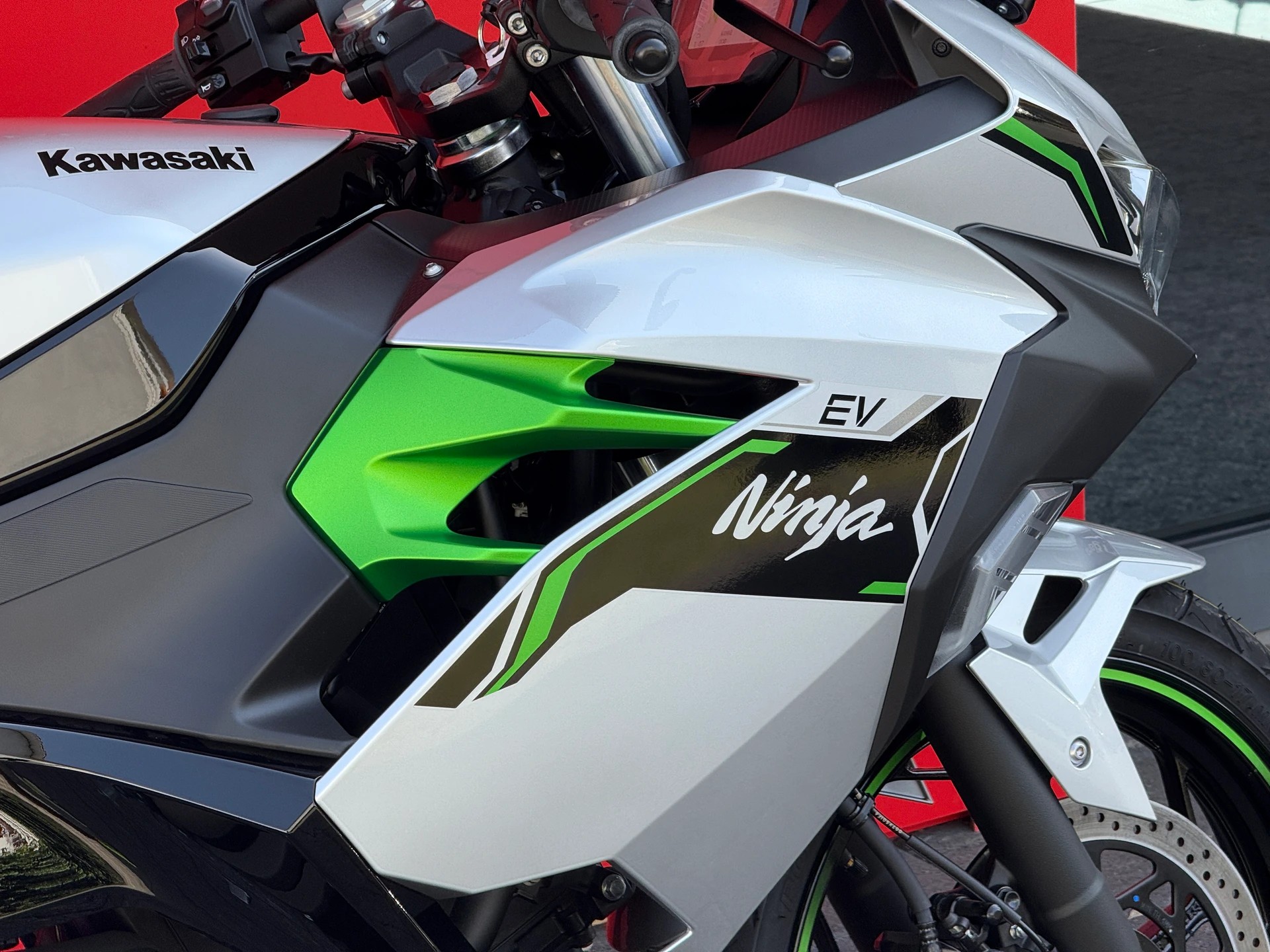 KAWASAKI Ninja E-1 - 8