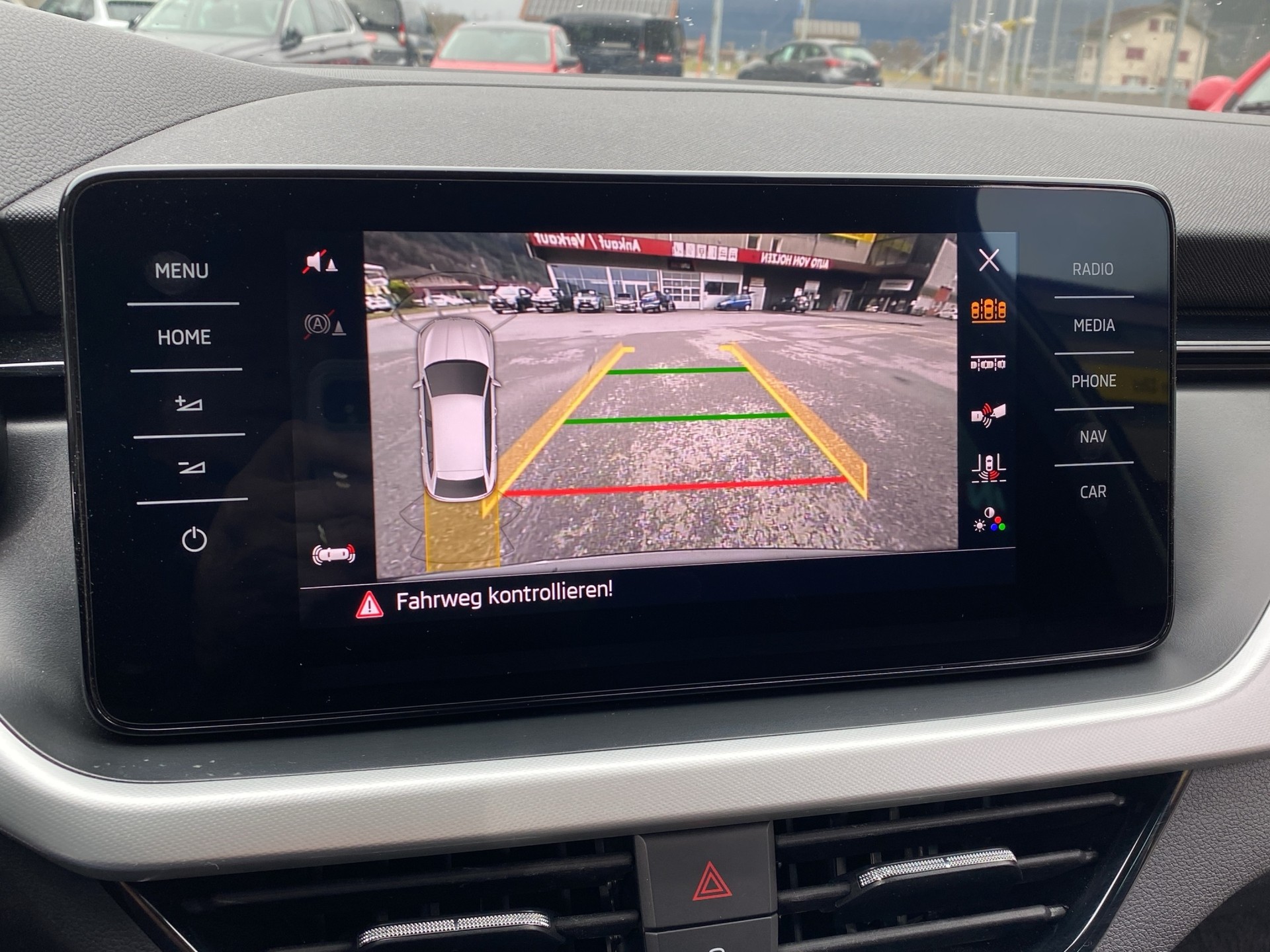 SKODA Scala 1.0 TSI Ambition DSG - 17