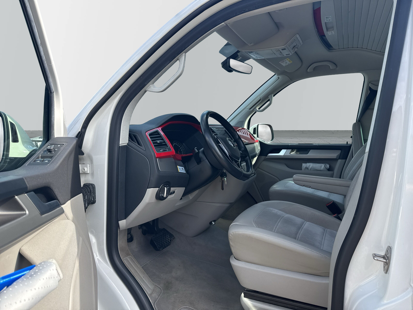 VW T6 California 3000 2.0 TDI 150 Ocean RED DSG 4m - 9