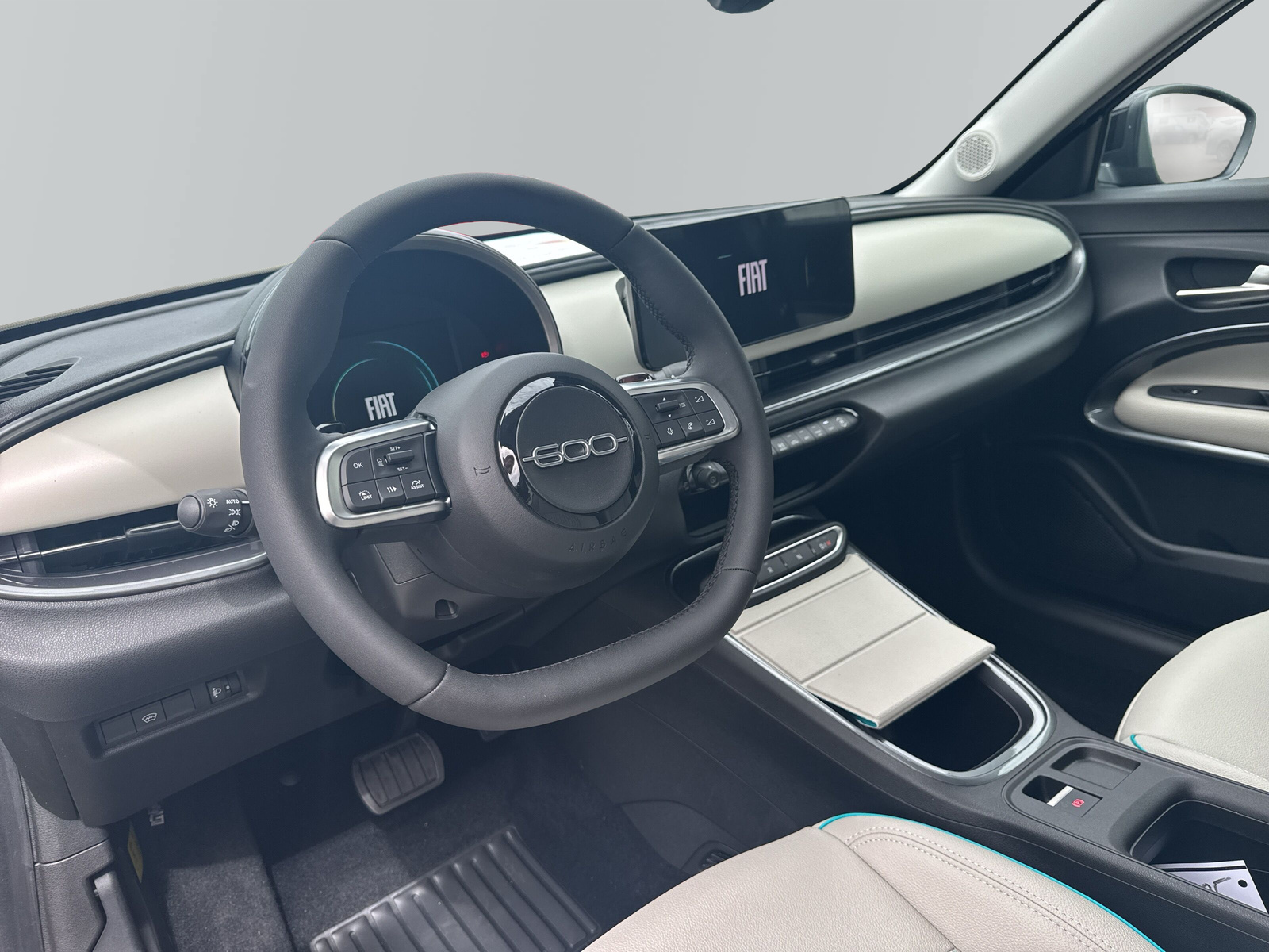 FIAT 600 1.2 Hybrid La Prima - 9
