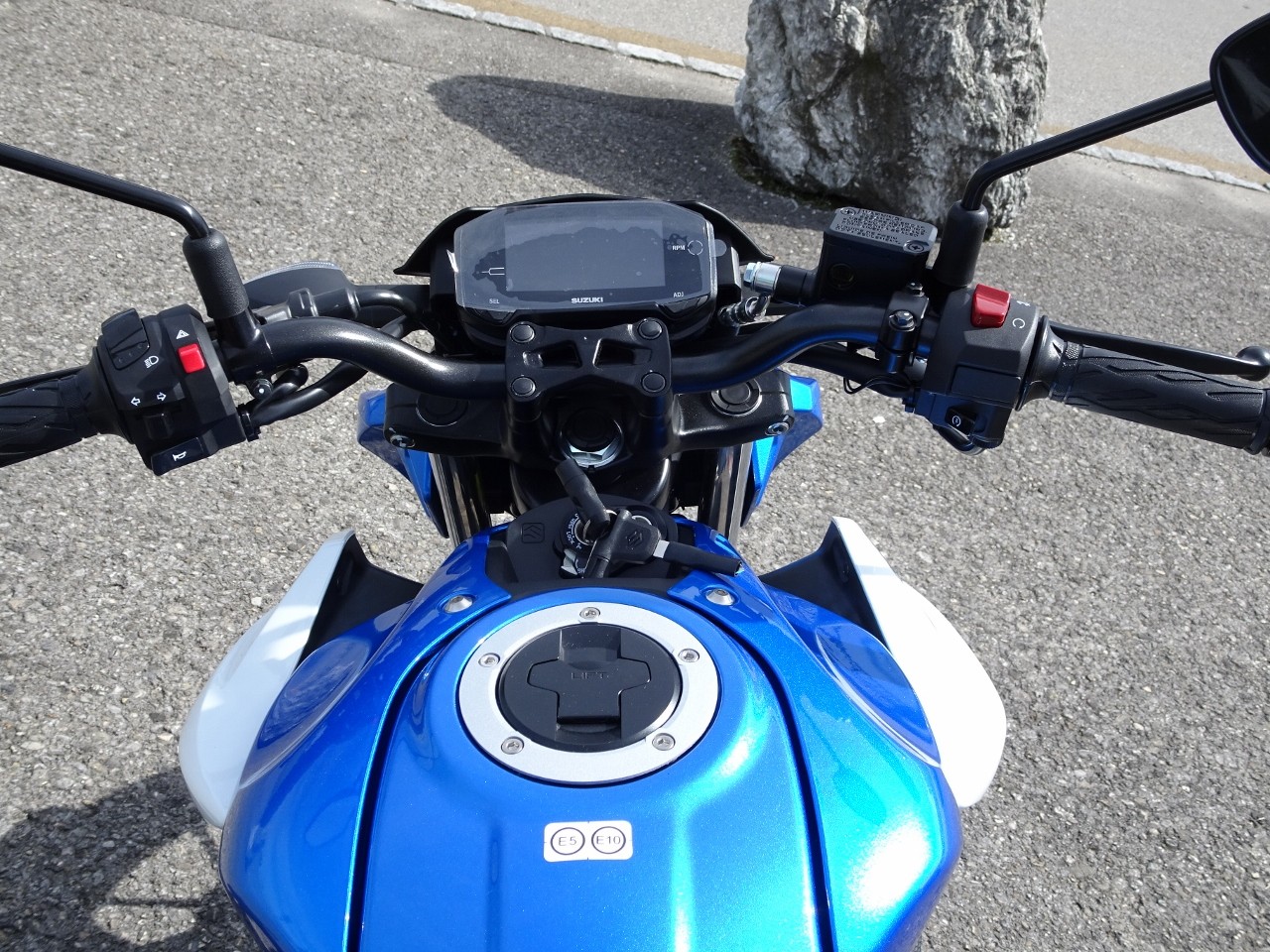 SUZUKI GSX-S 125 - 6