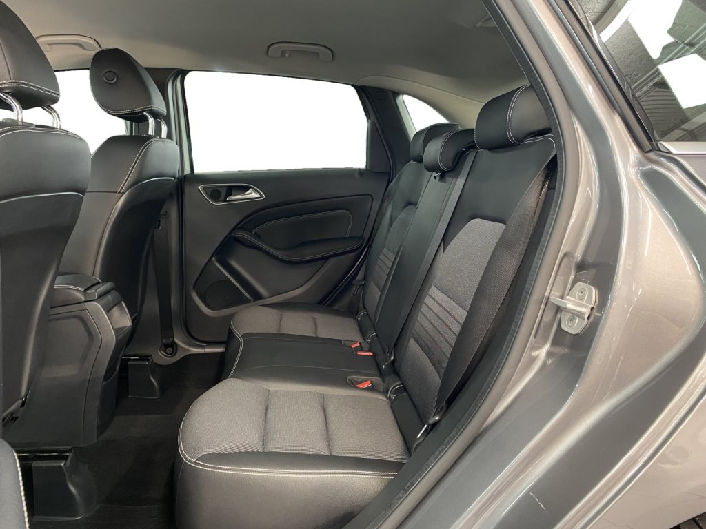 MERCEDES-BENZ B 200 Urban - 8