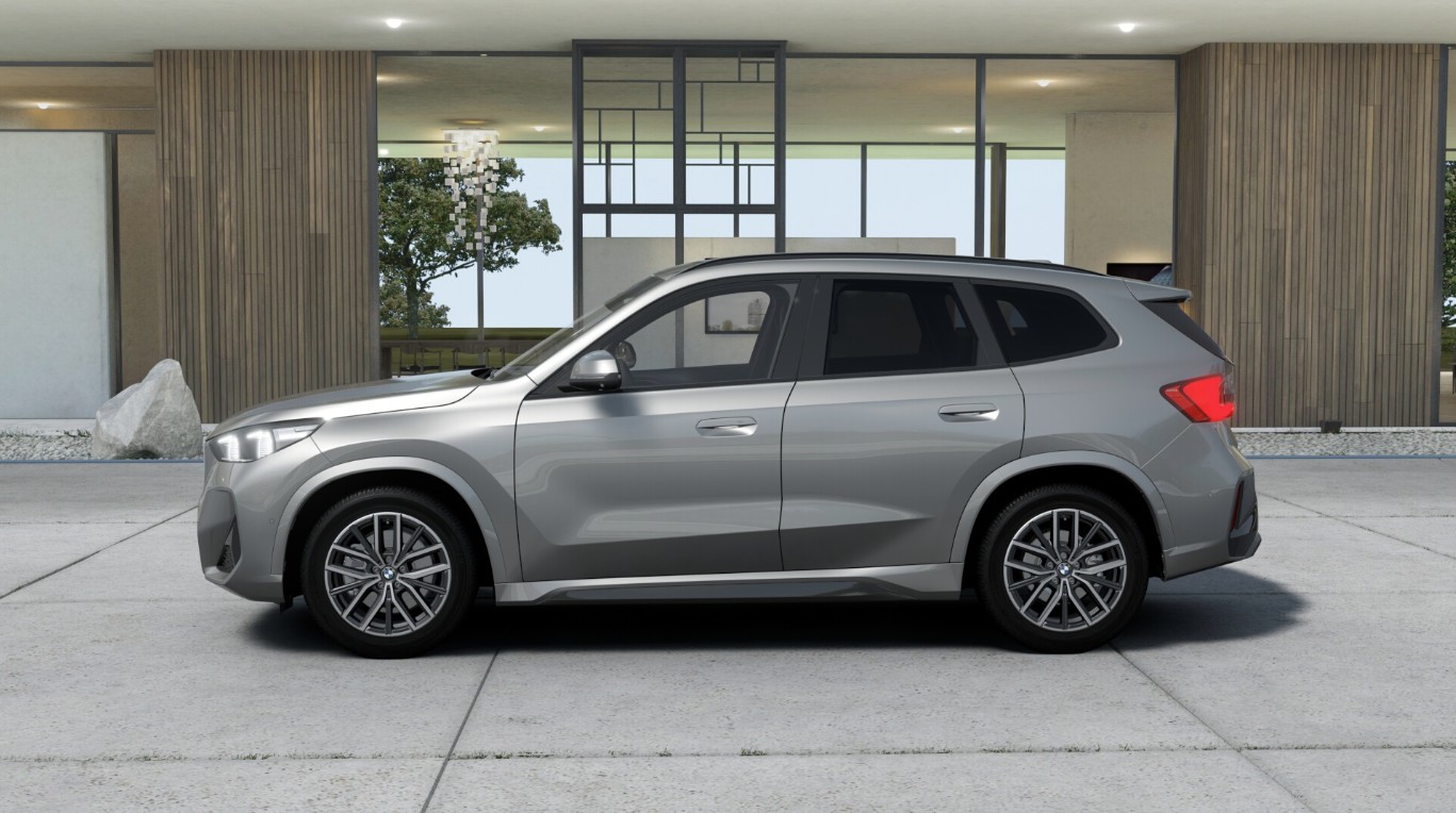 BMW iX1 xDrive 30 M Sport - 12