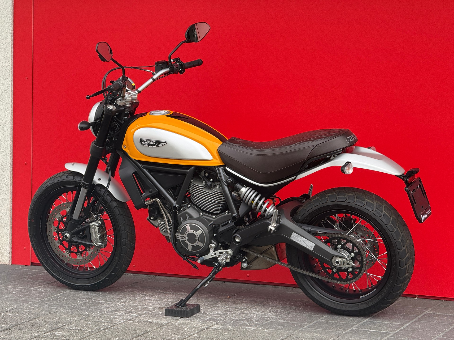 DUCATI Classic - 9