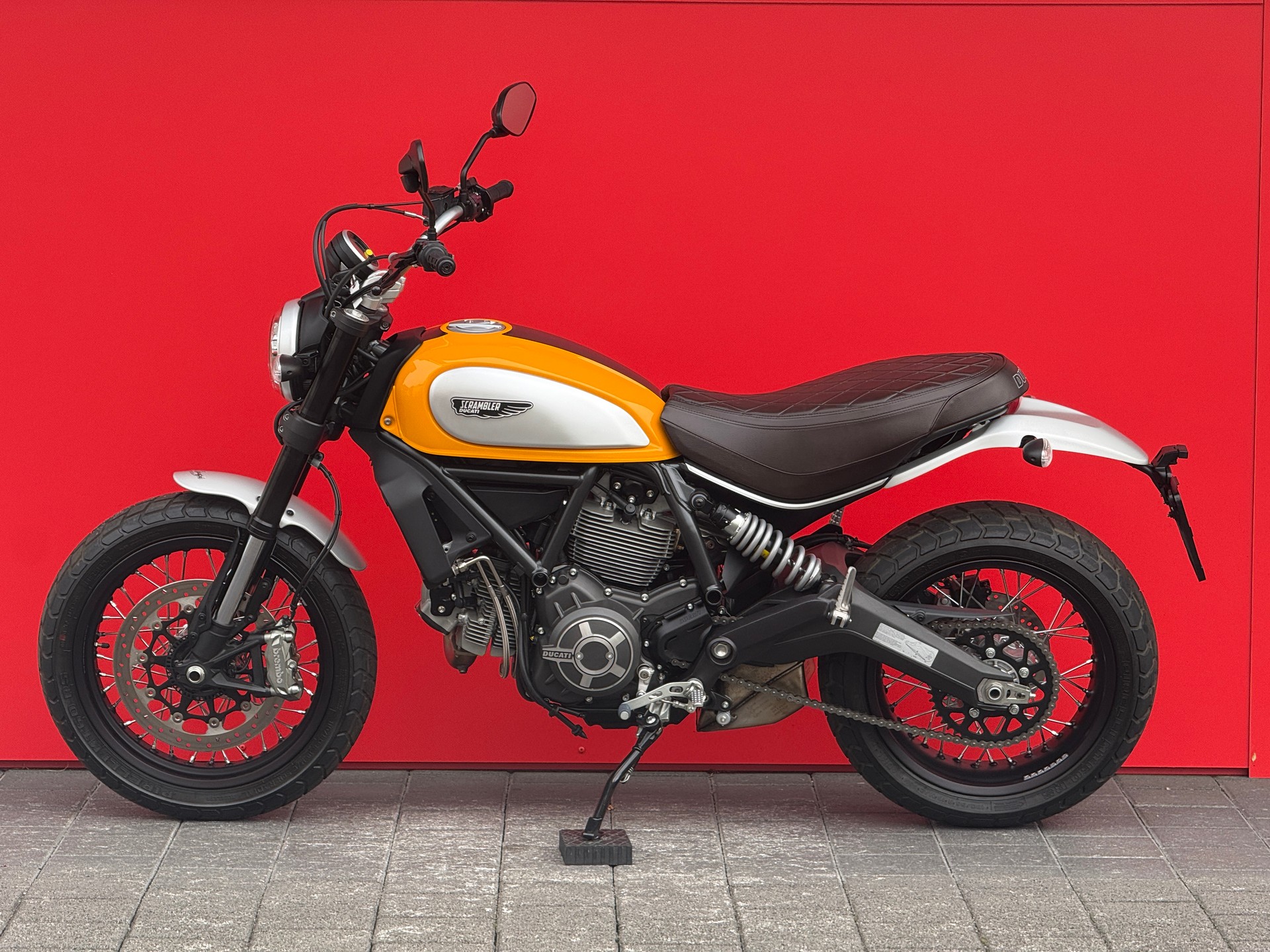 DUCATI Classic - 10