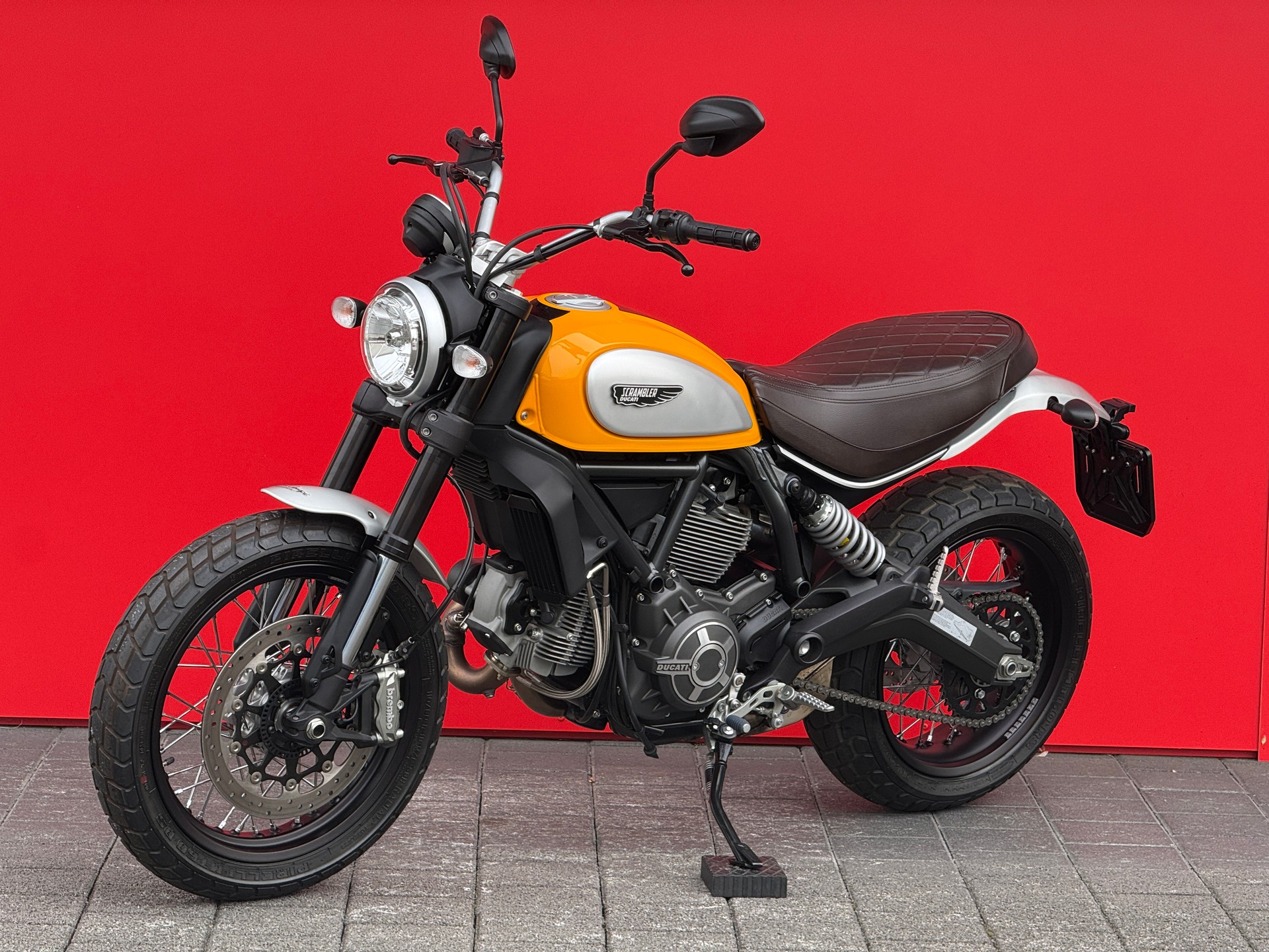 DUCATI Classic - 11
