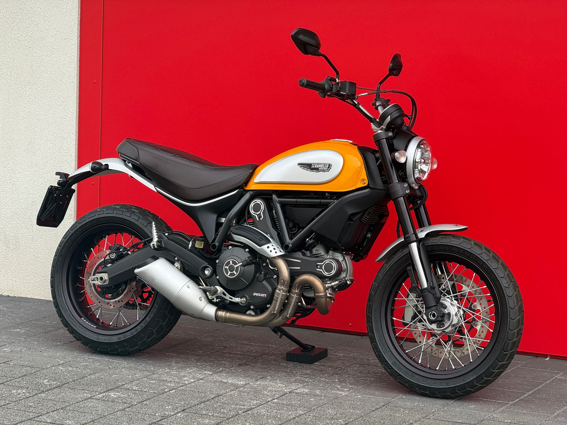 DUCATI Classic - 2