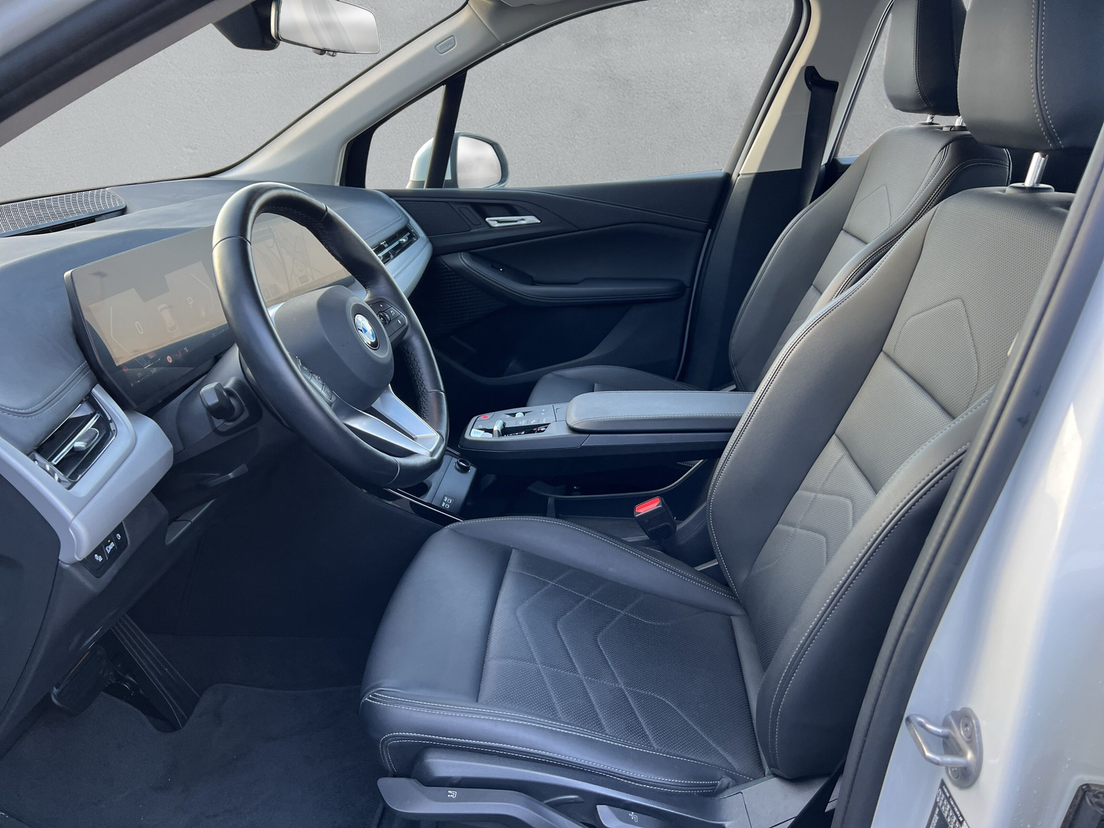 BMW 218d Active Tourer DKG (CH) AHK📍 - 6