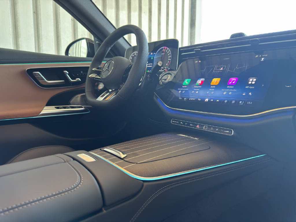 MERCEDES-BENZ E 53 Hybrid AMG 4Matic+ T-Modell - 11