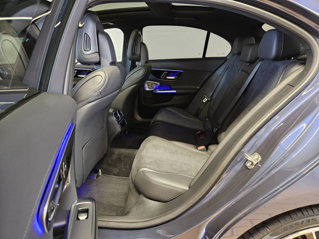 MERCEDES-BENZ C 220 d 4Matic Limousine AMG Line Swiss Star - 13