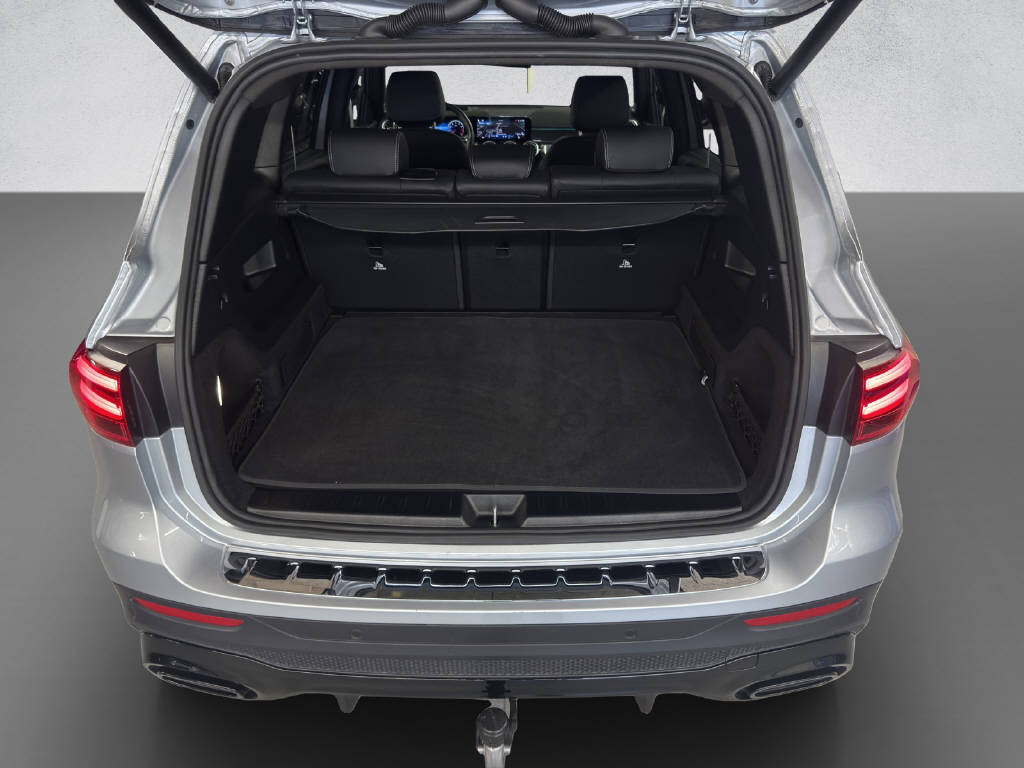 MERCEDES-BENZ GLB 220 AMG Line 4Matic - 8