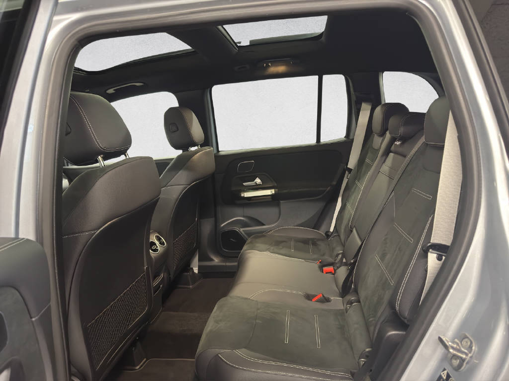MERCEDES-BENZ GLB 220 AMG Line 4Matic - 13