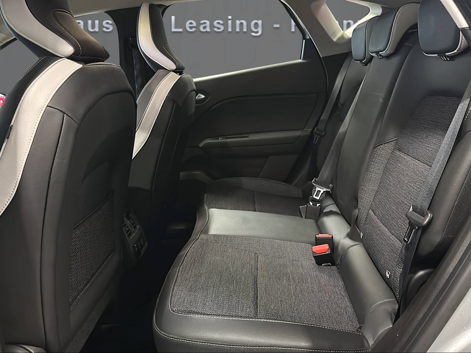 RENAULT Captur 1.6 E-Tech 160 Intens DHT - 12