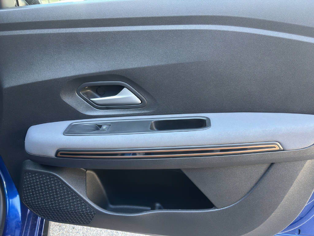 DACIA Sandero 1.0 TCe 110 Stepway Ex - 12