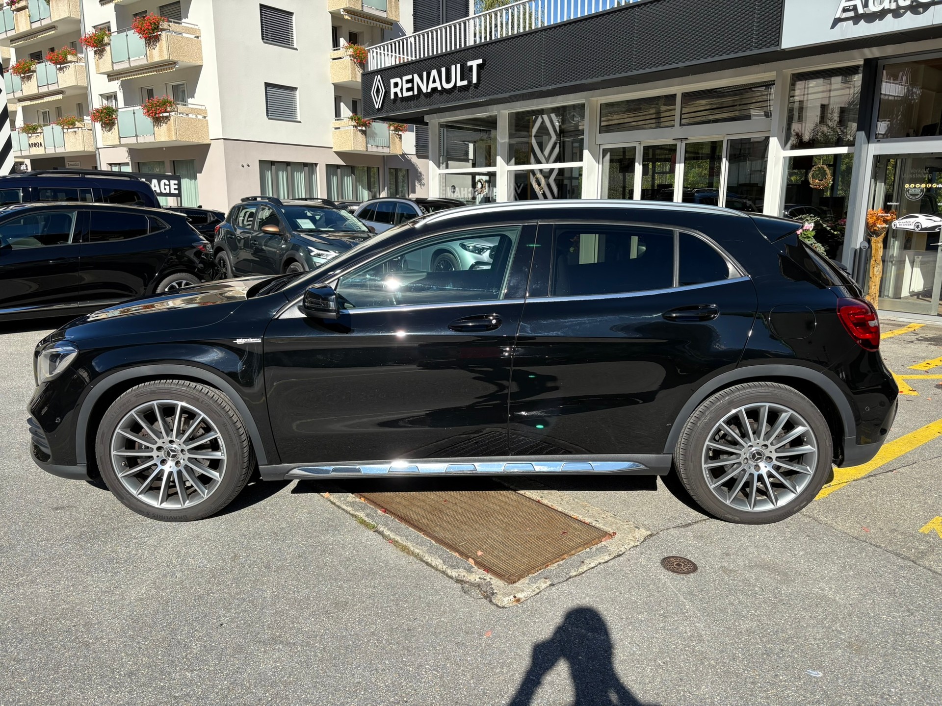MERCEDES-BENZ GLA 250 AMG Line 4Matic - 6