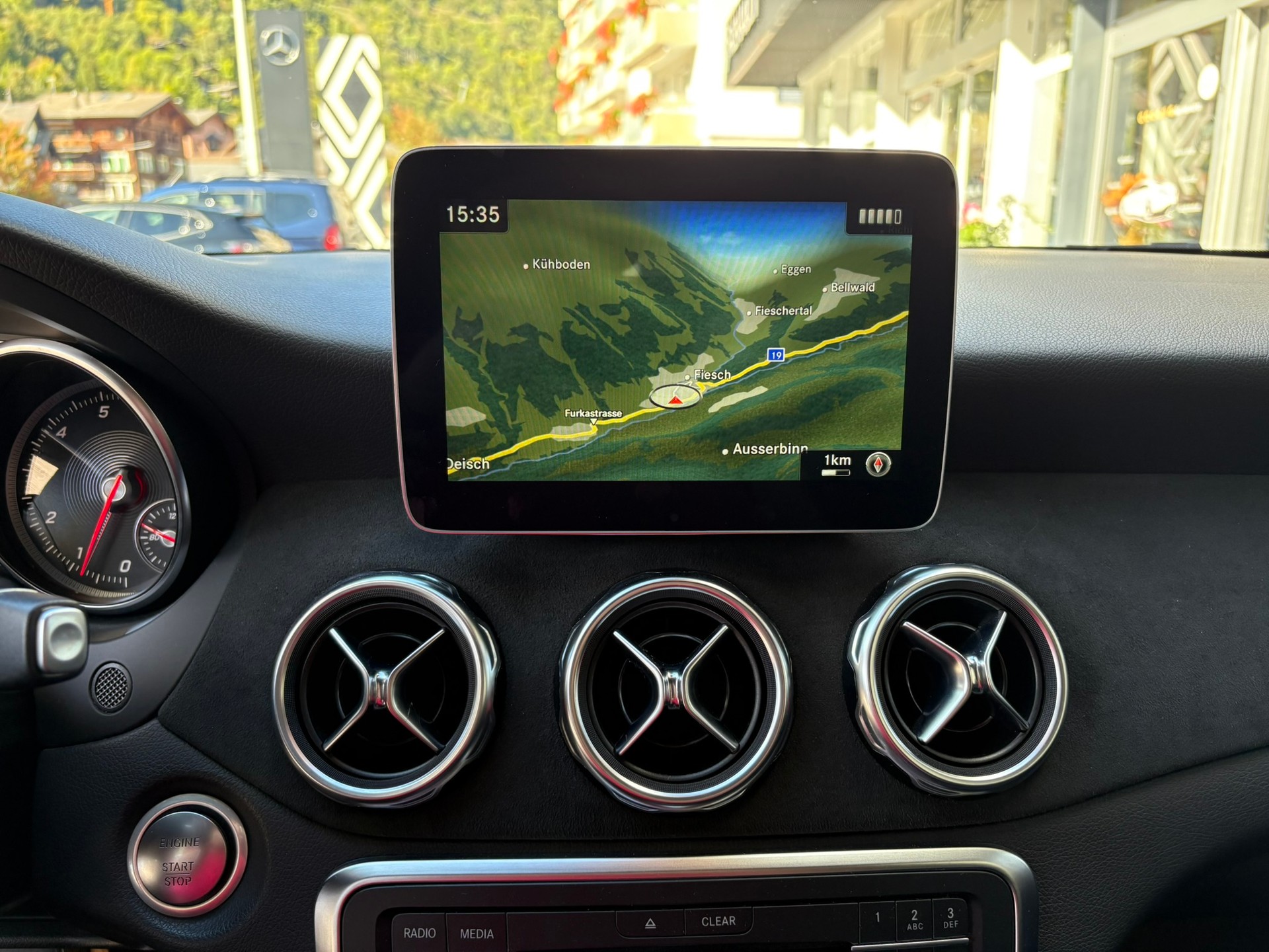 MERCEDES-BENZ GLA 250 AMG Line 4Matic - 9