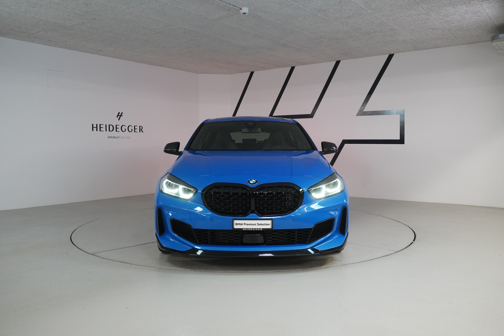 BMW M135i xDrive Steptronic - 2