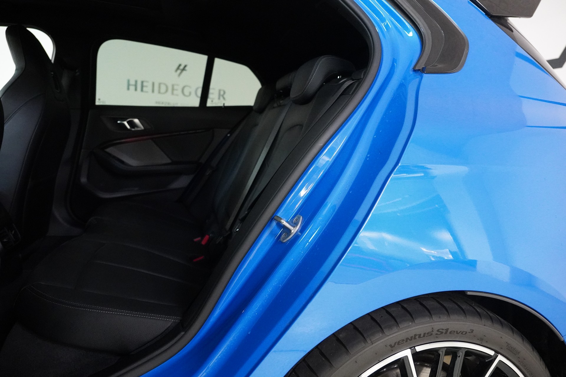 BMW M135i xDrive Steptronic - 13