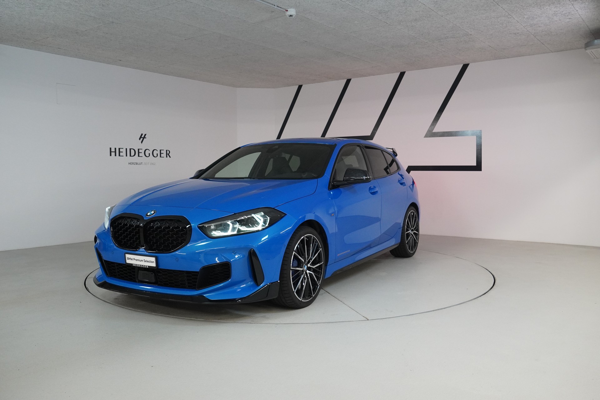 BMW M135i xDrive Steptronic
