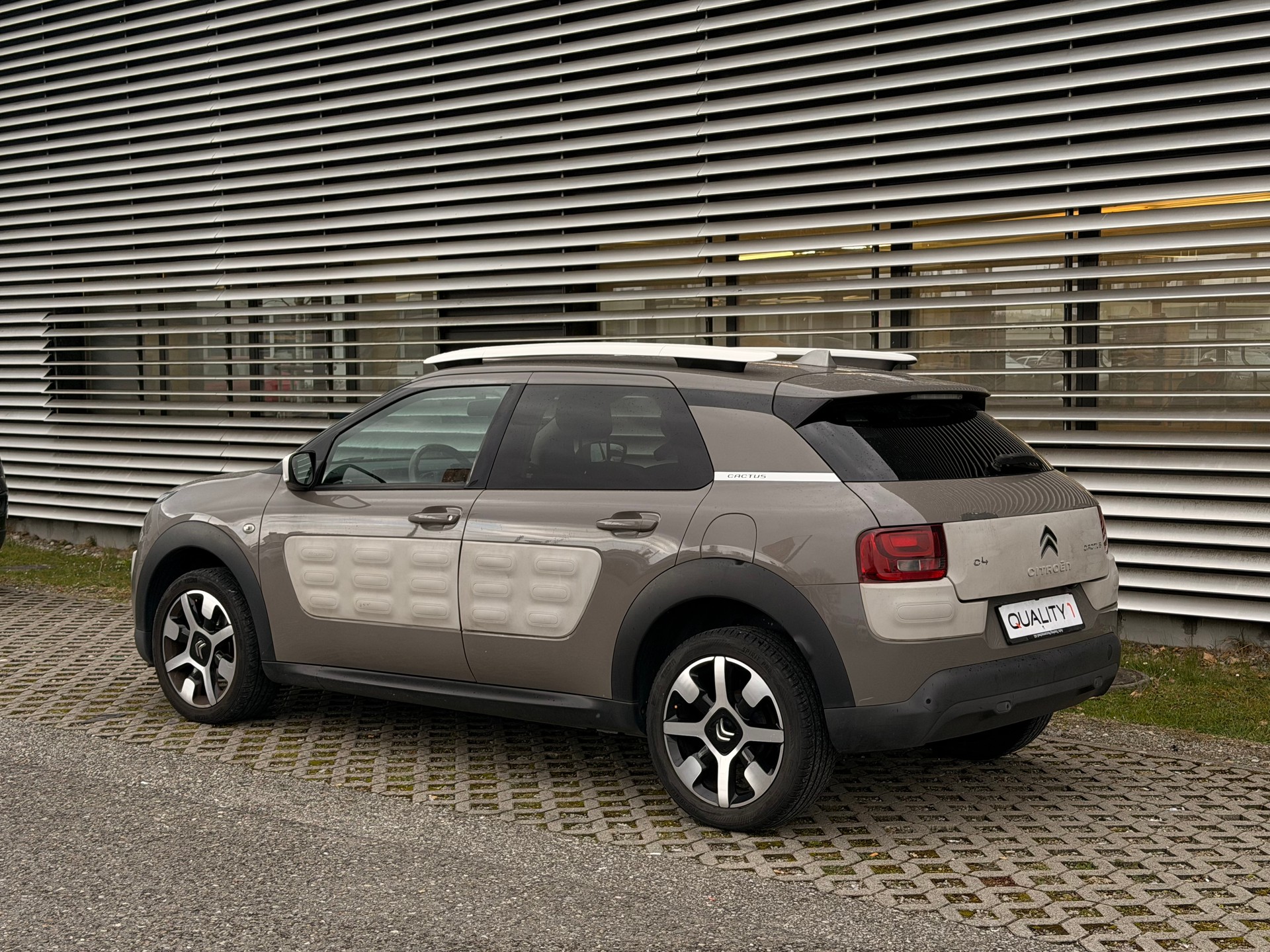 CITROEN C4 Cactus 1.2 VTi Shine - 3