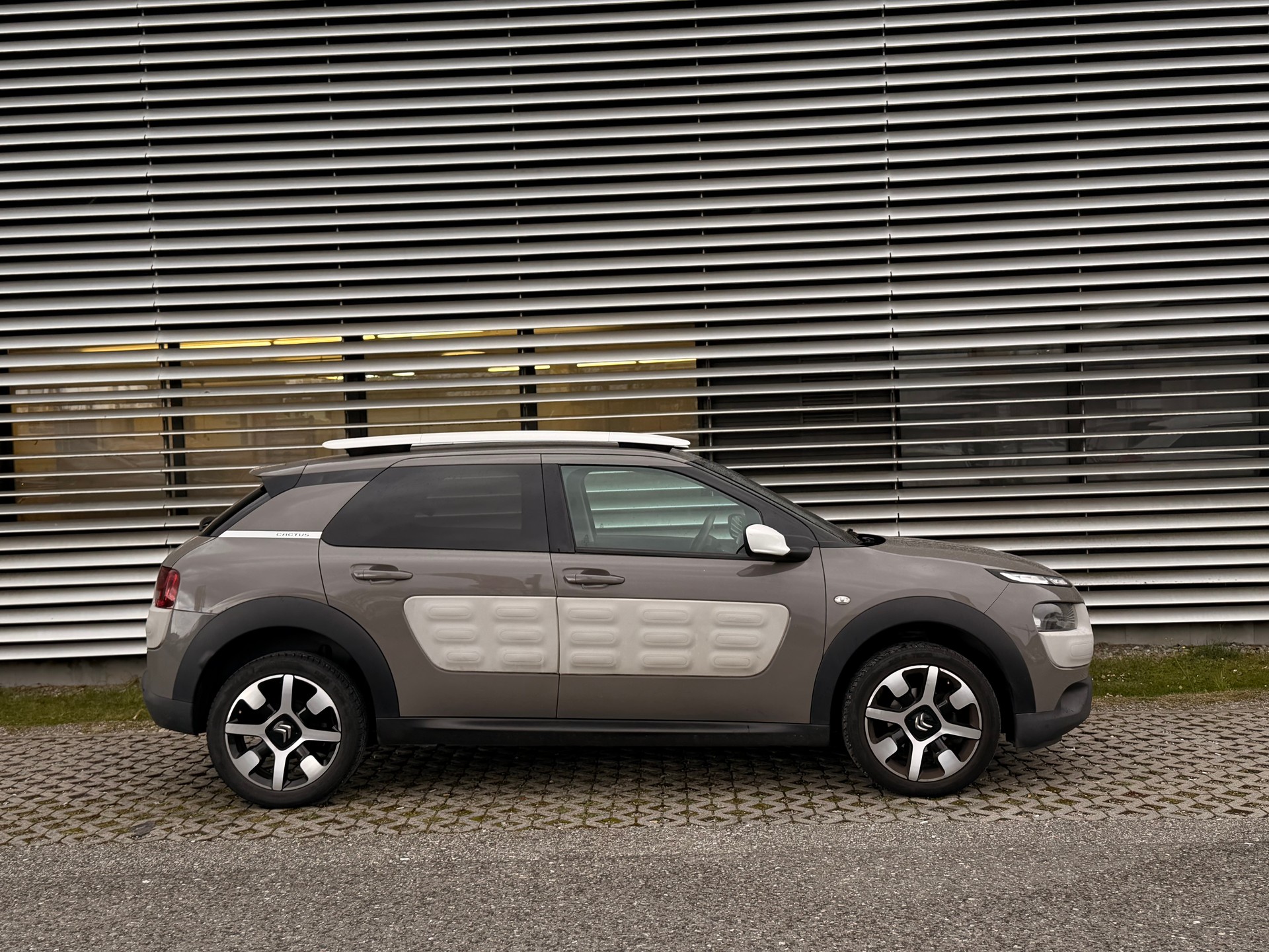CITROEN C4 Cactus 1.2 VTi Shine - 10