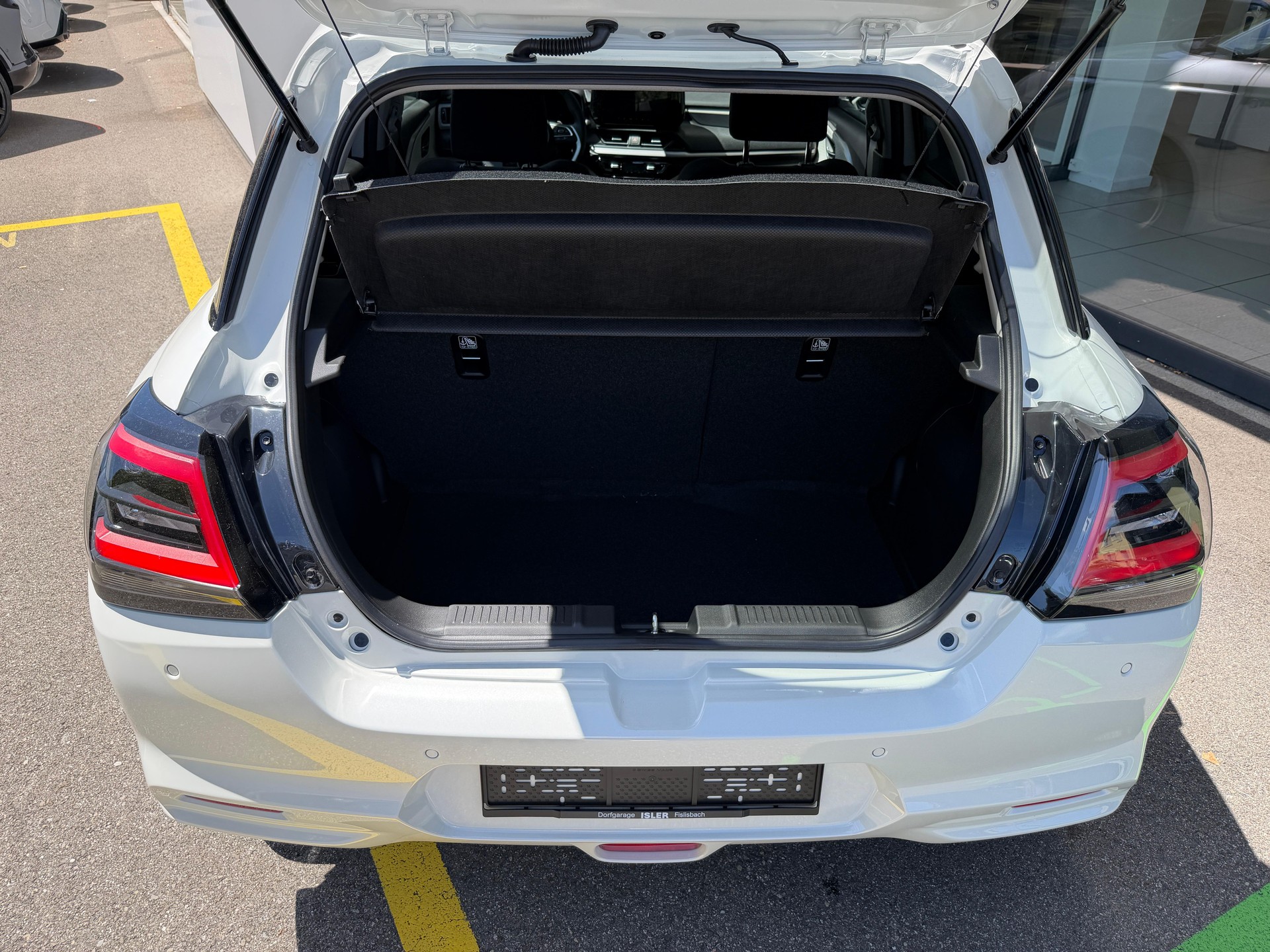 SUZUKI Swift 1.2 Sakura Top Hybrid - 7
