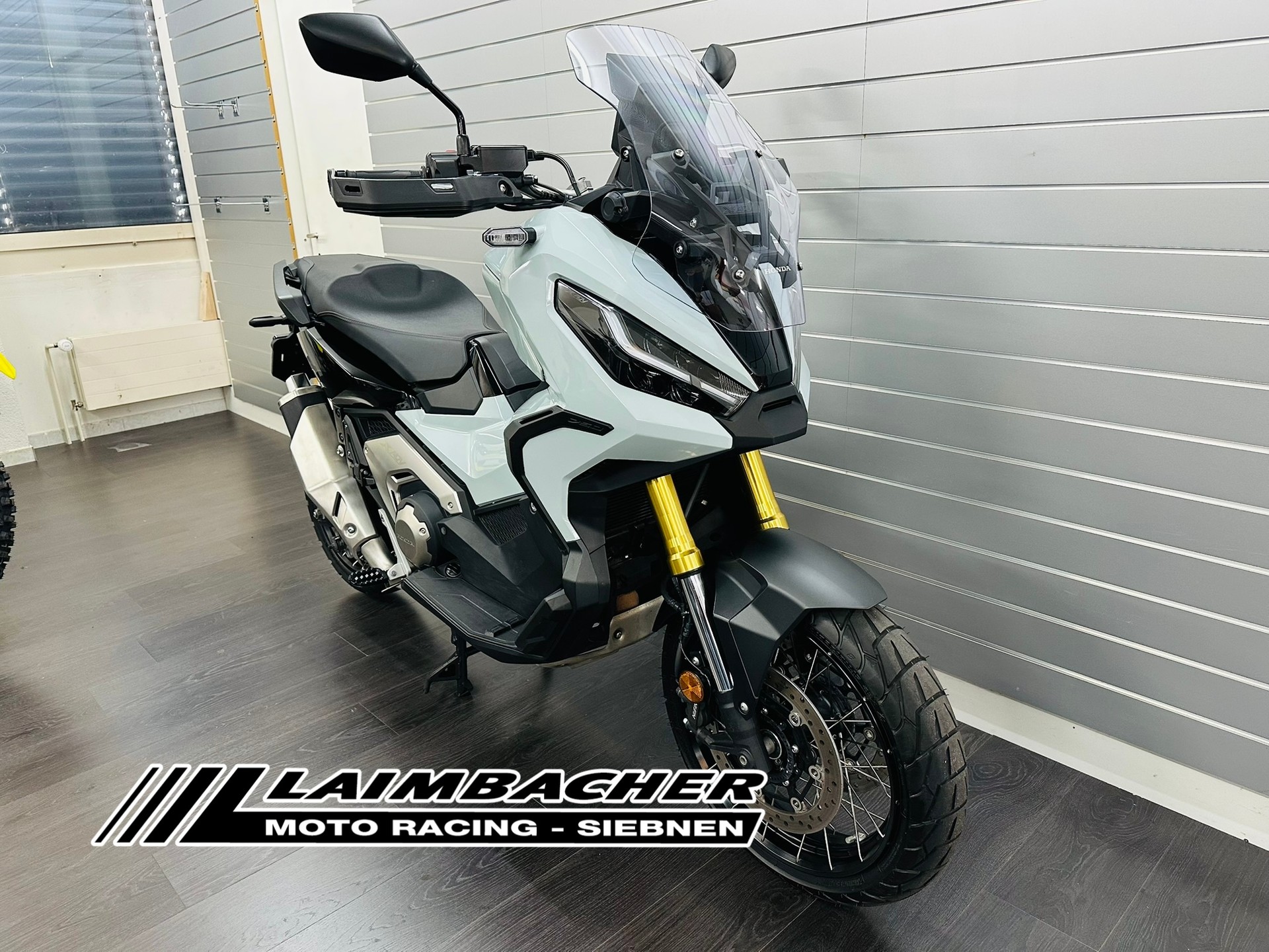 HONDA X-ADV 750