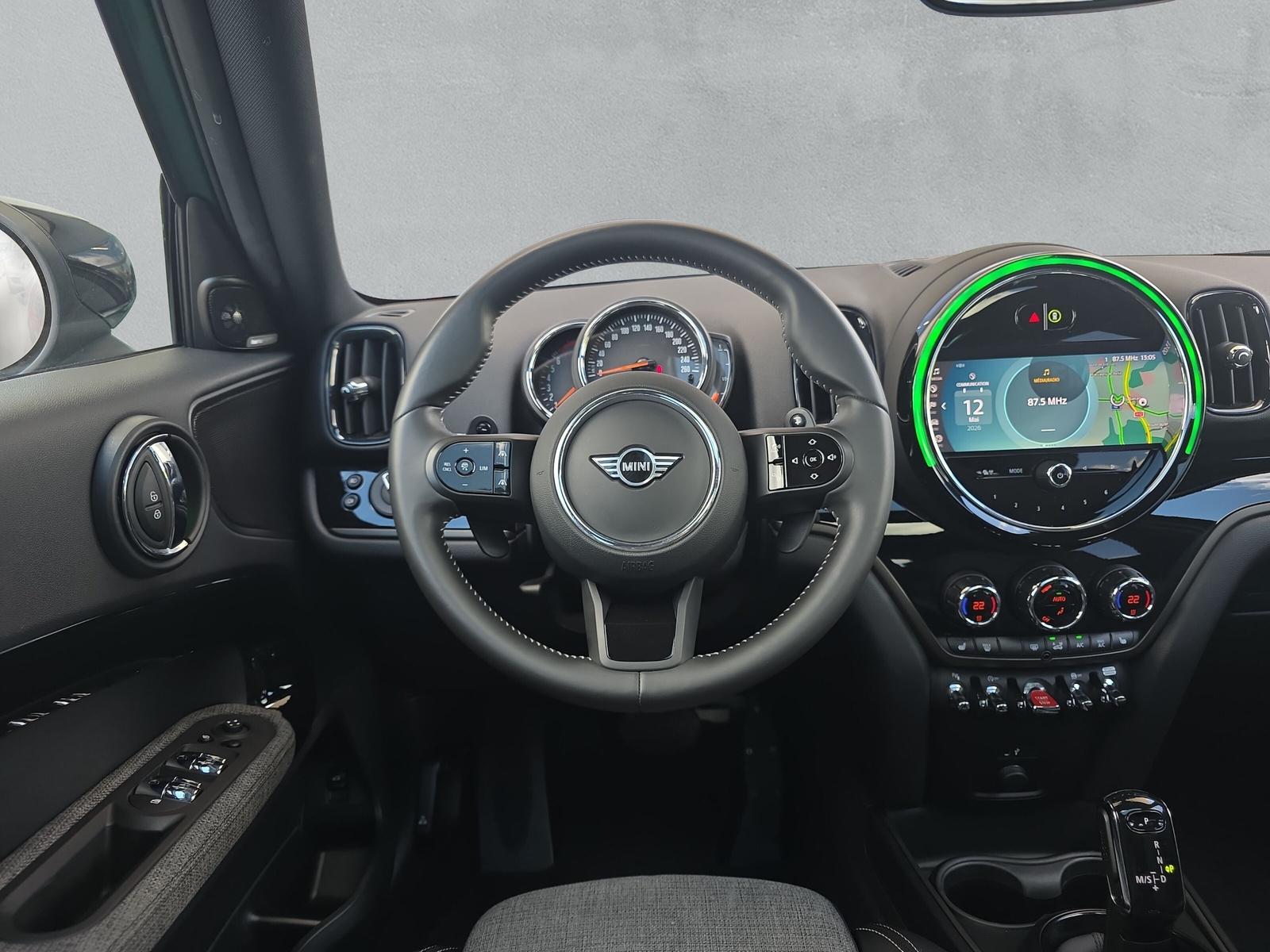 MINI Countryman S ALL4 F60 2.0i (CH) - 16