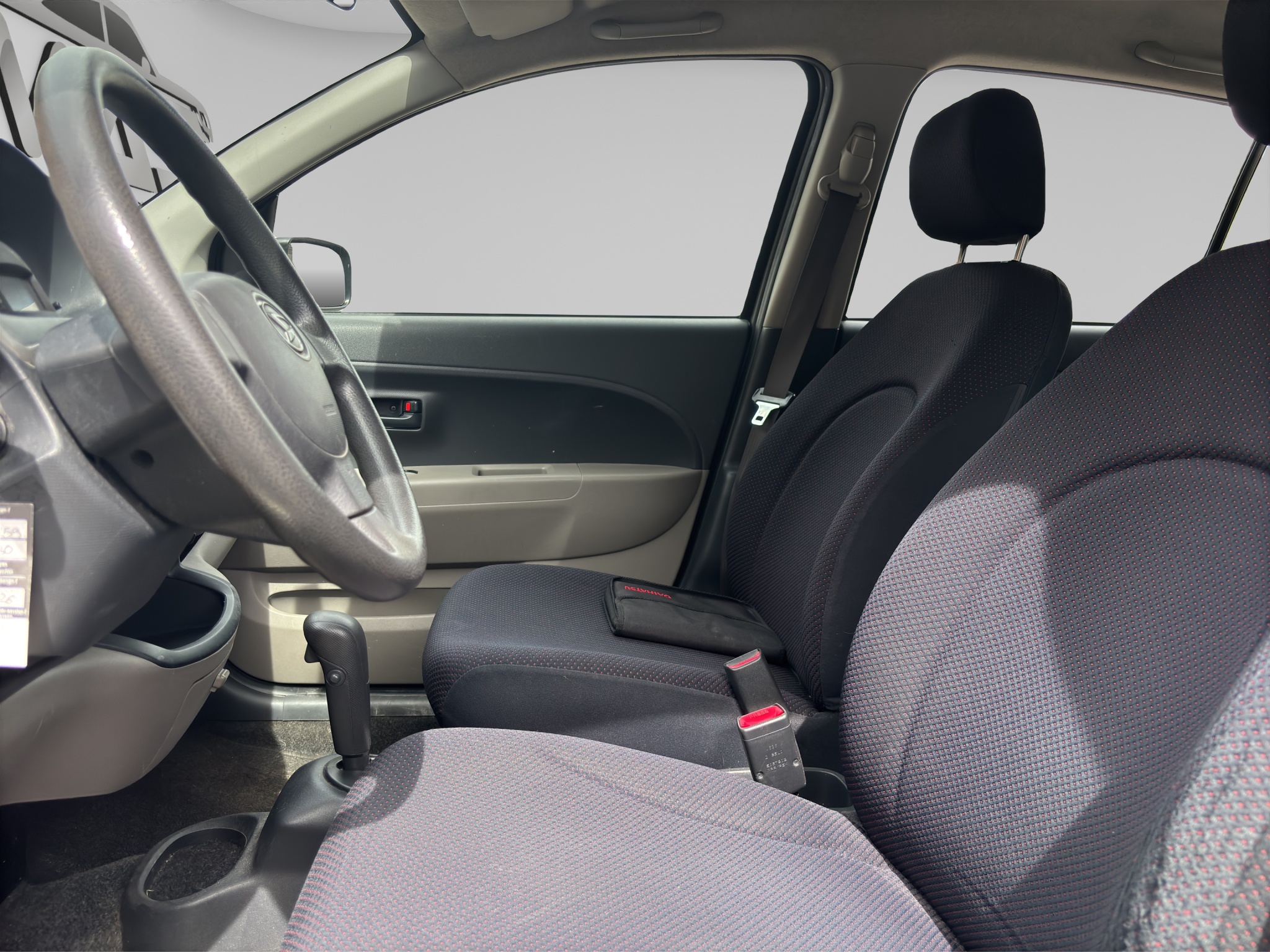 DAIHATSU SIRION 9