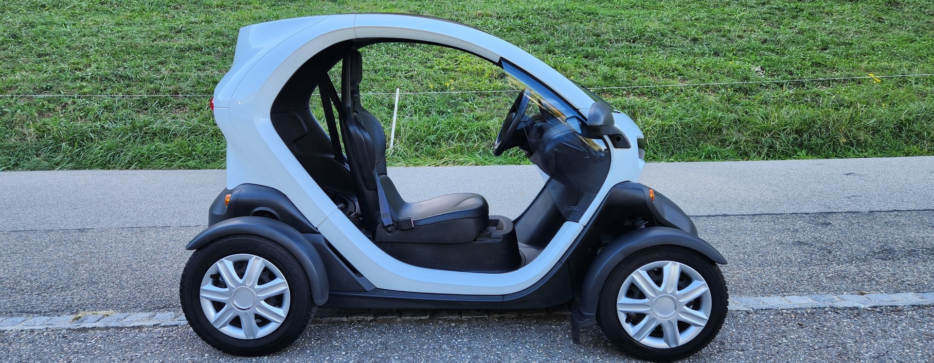RENAULT Twizy Z.E. Urban - 3