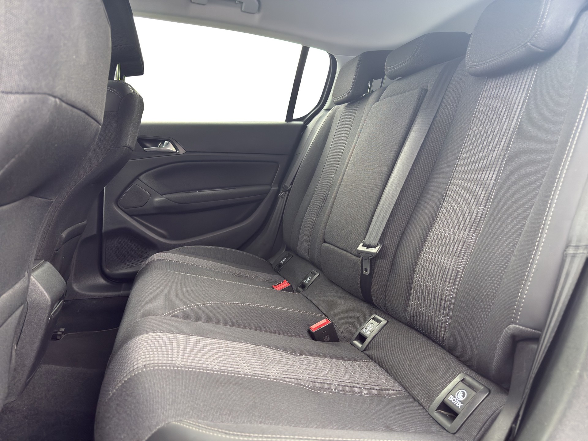 PEUGEOT 308 1.5 BlueHDI Allure EAT8 - 11