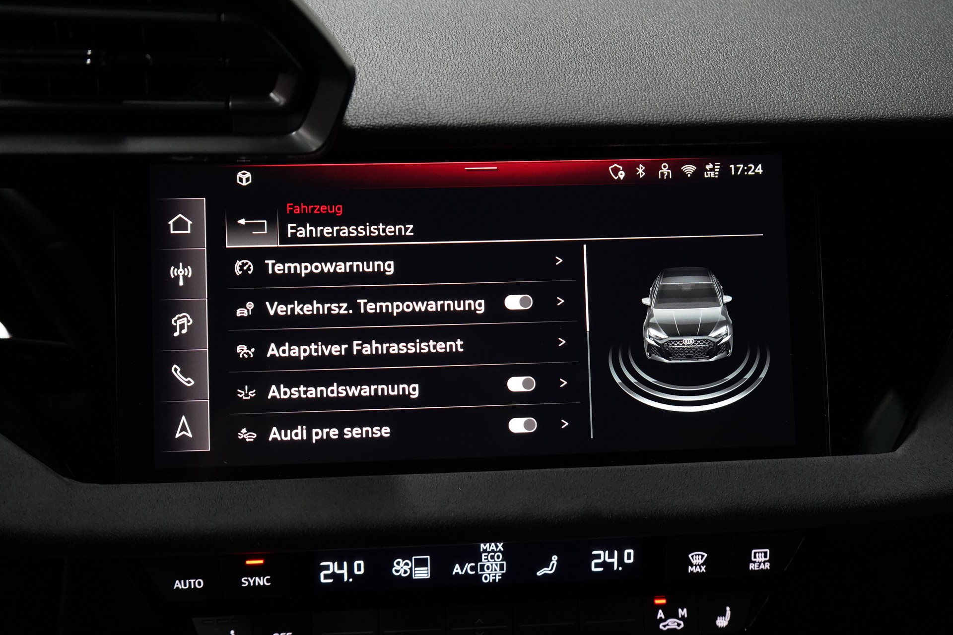 AUDI RS3 Limousine 2.5 TSI quattro S-tronic Facelift R8 Carbon-sitze - 24