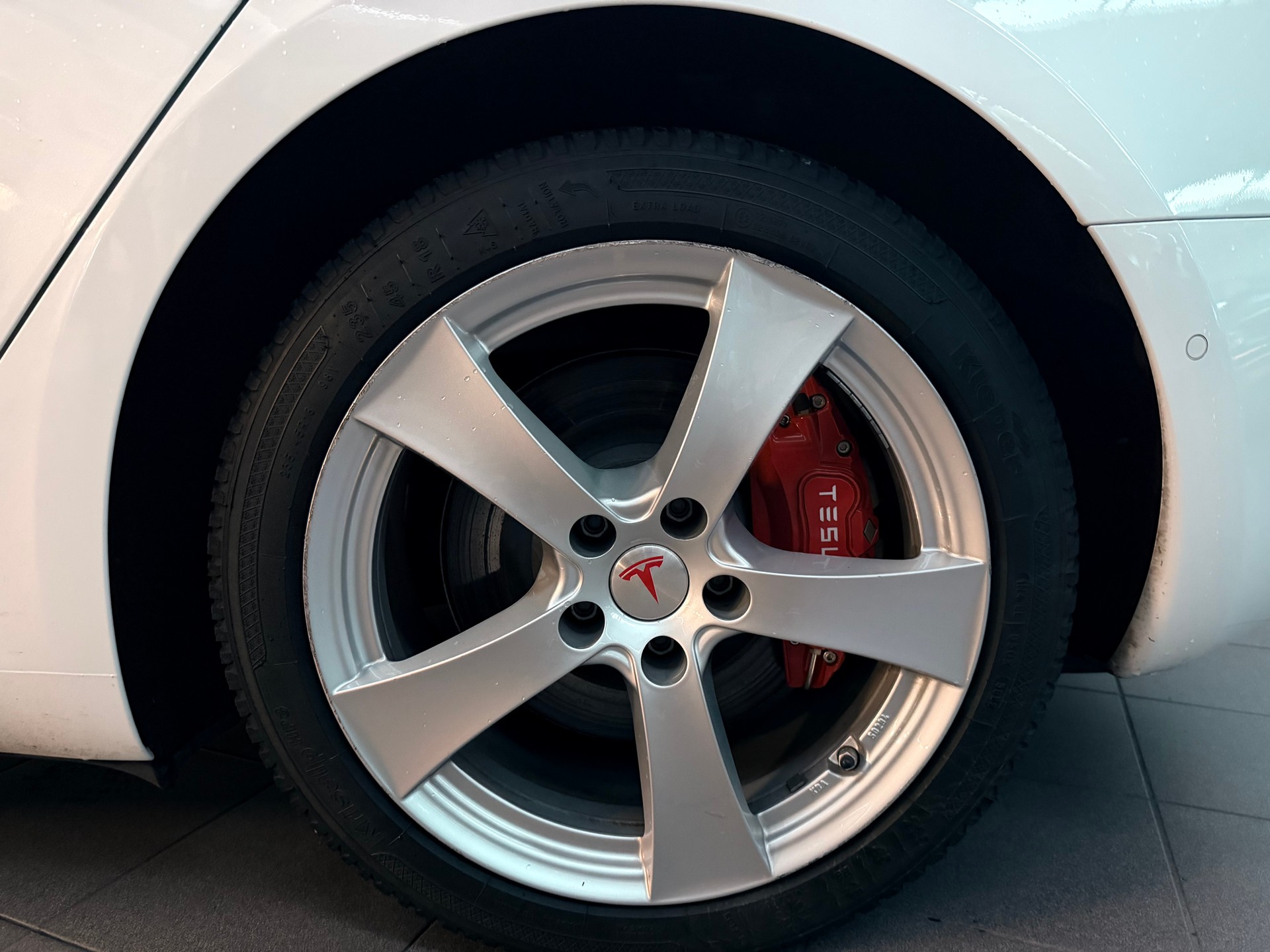 TESLA Model 3 Long Range Dual Motor AWD - 5