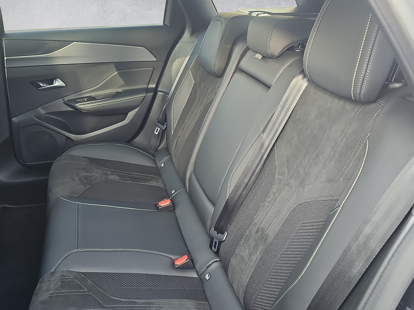 PEUGEOT 308 SW 1.6 PHEV 180 GT - 15