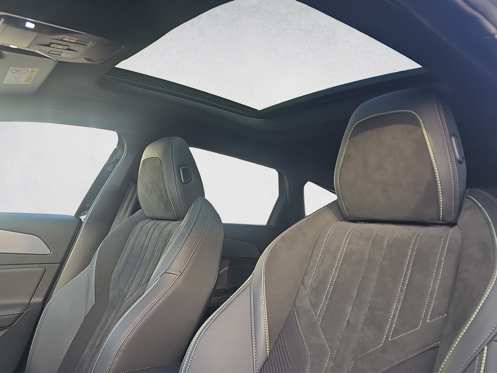 PEUGEOT 308 SW 1.6 PHEV 180 GT - 14