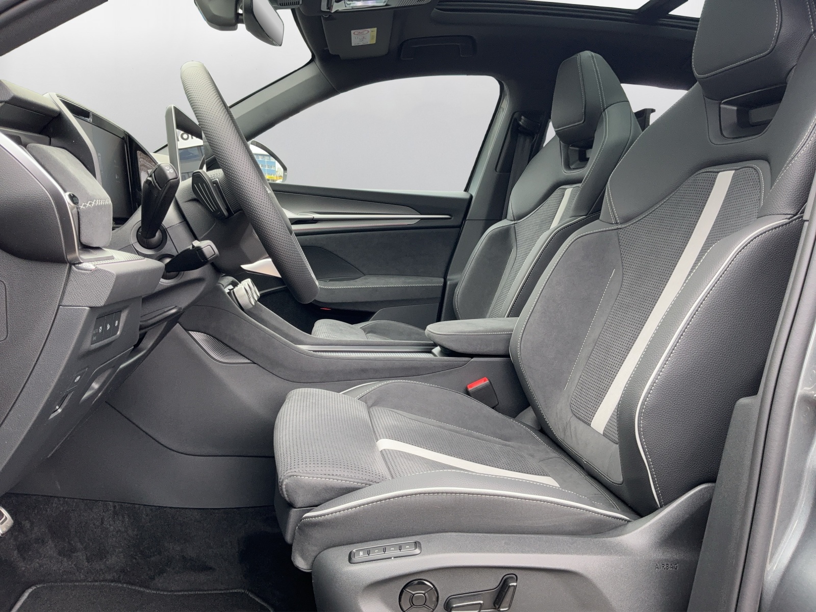 SKODA Kodiaq 1.5 TSI PHEV Sportline - 10