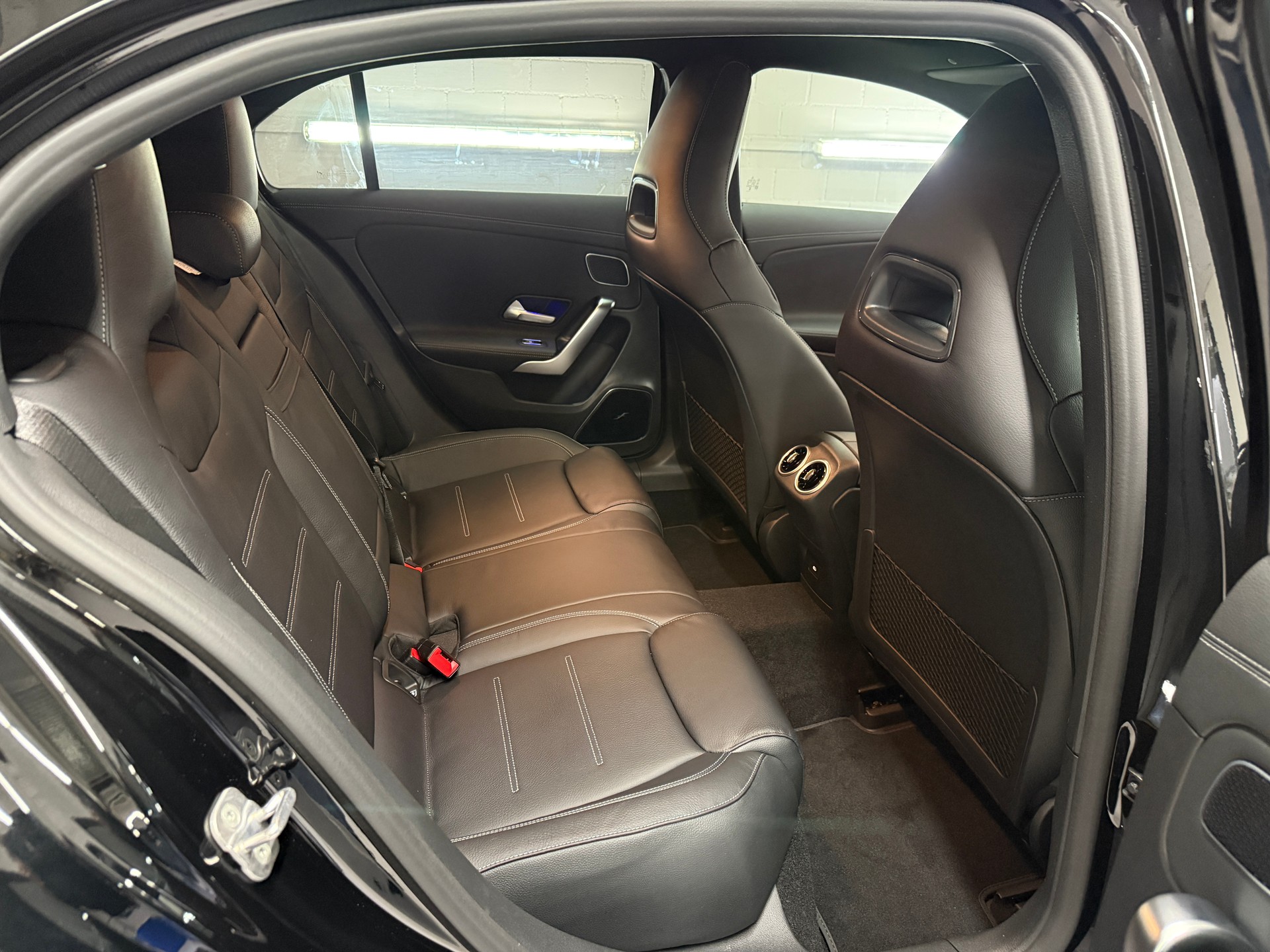 MERCEDES-BENZ A 250 e Kompaktlimousine EQ Star - 9