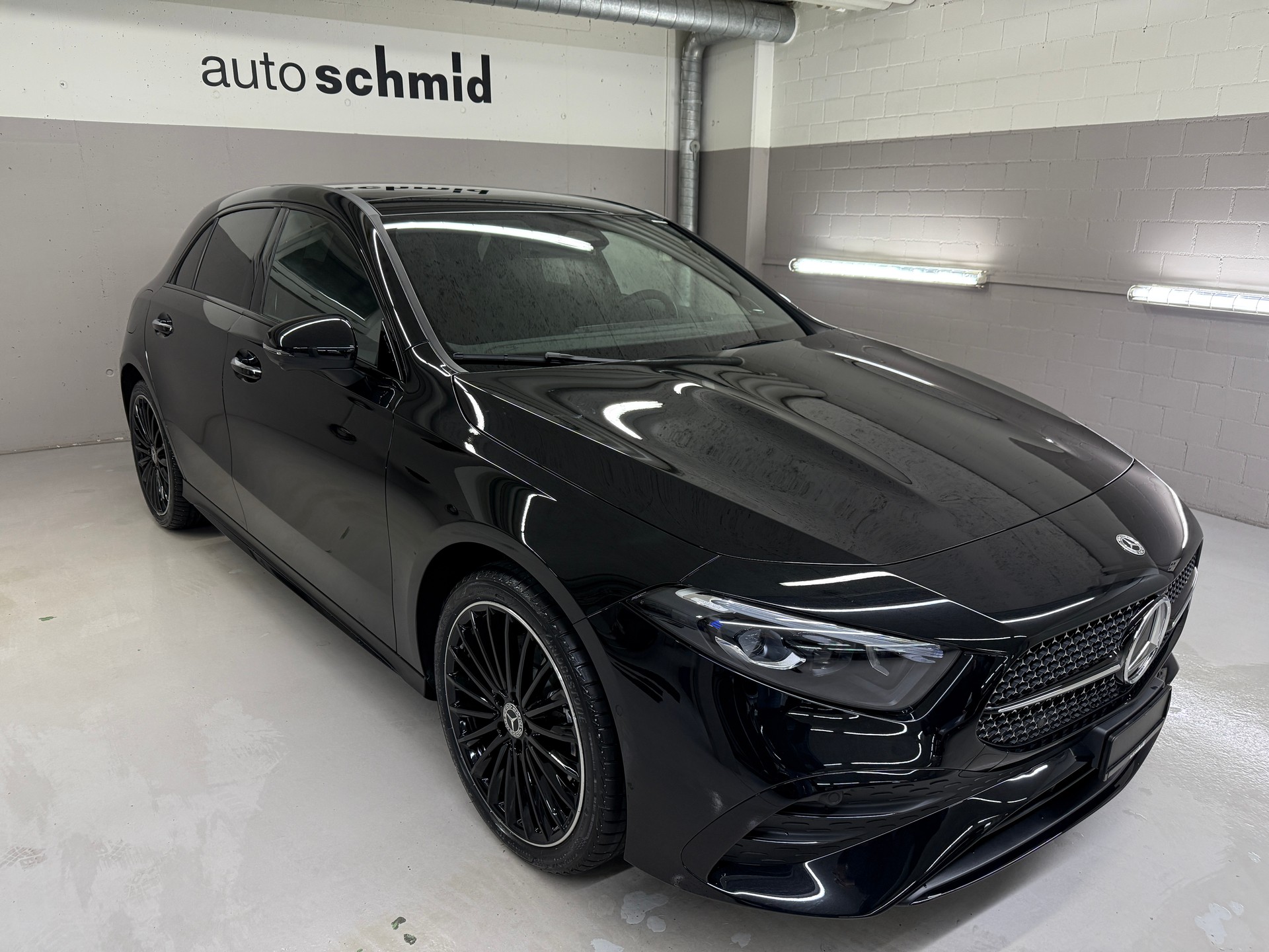 MERCEDES-BENZ A 250 e Kompaktlimousine EQ Star - 2