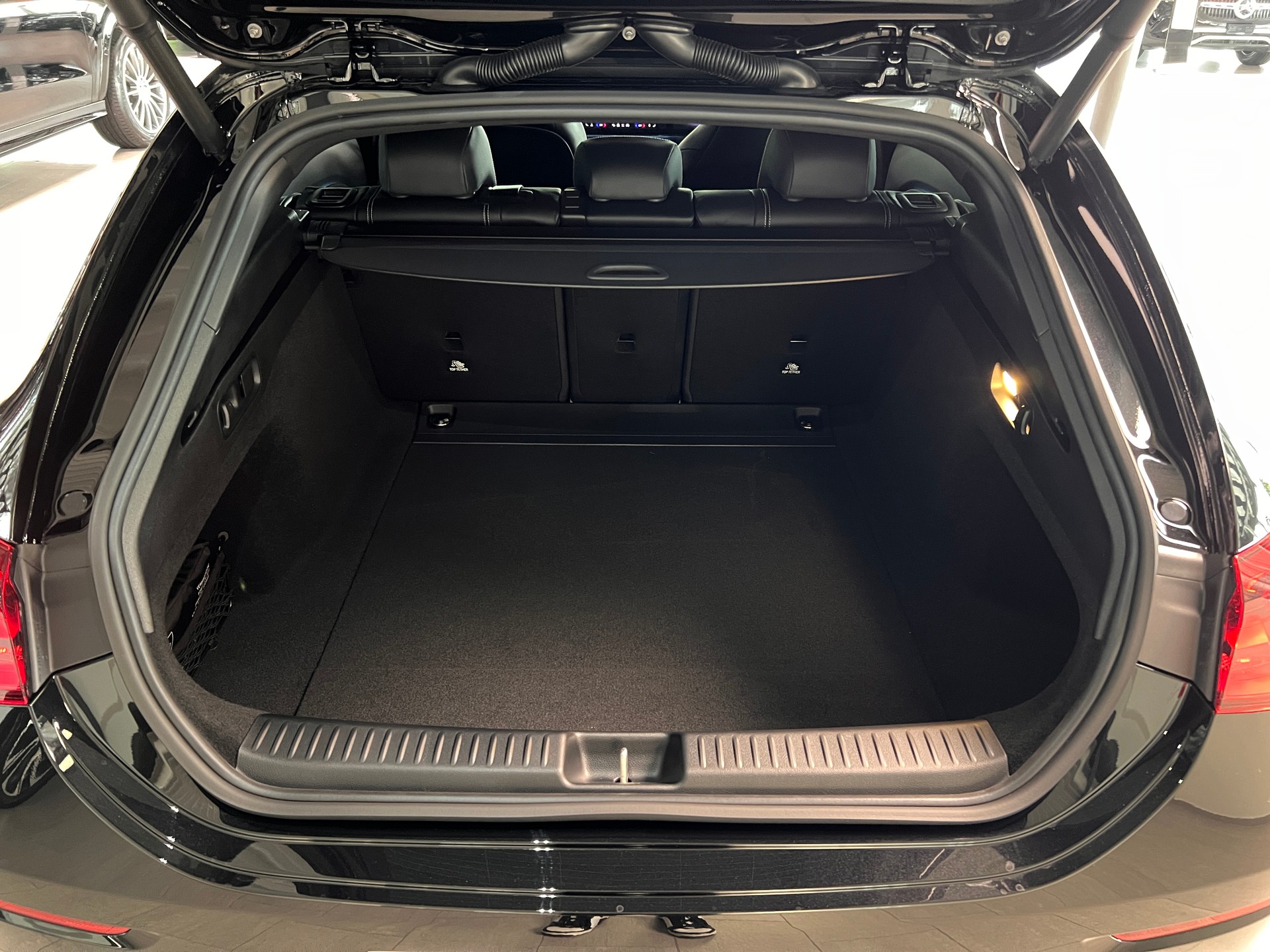 MERCEDES-BENZ CLA Shooting Brake 220 4Matic 8G-DCT - 6