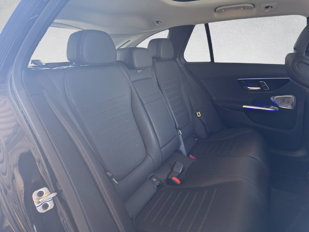 MERCEDES-BENZ C 200 AMG Line 4Matic T-Modell - 13