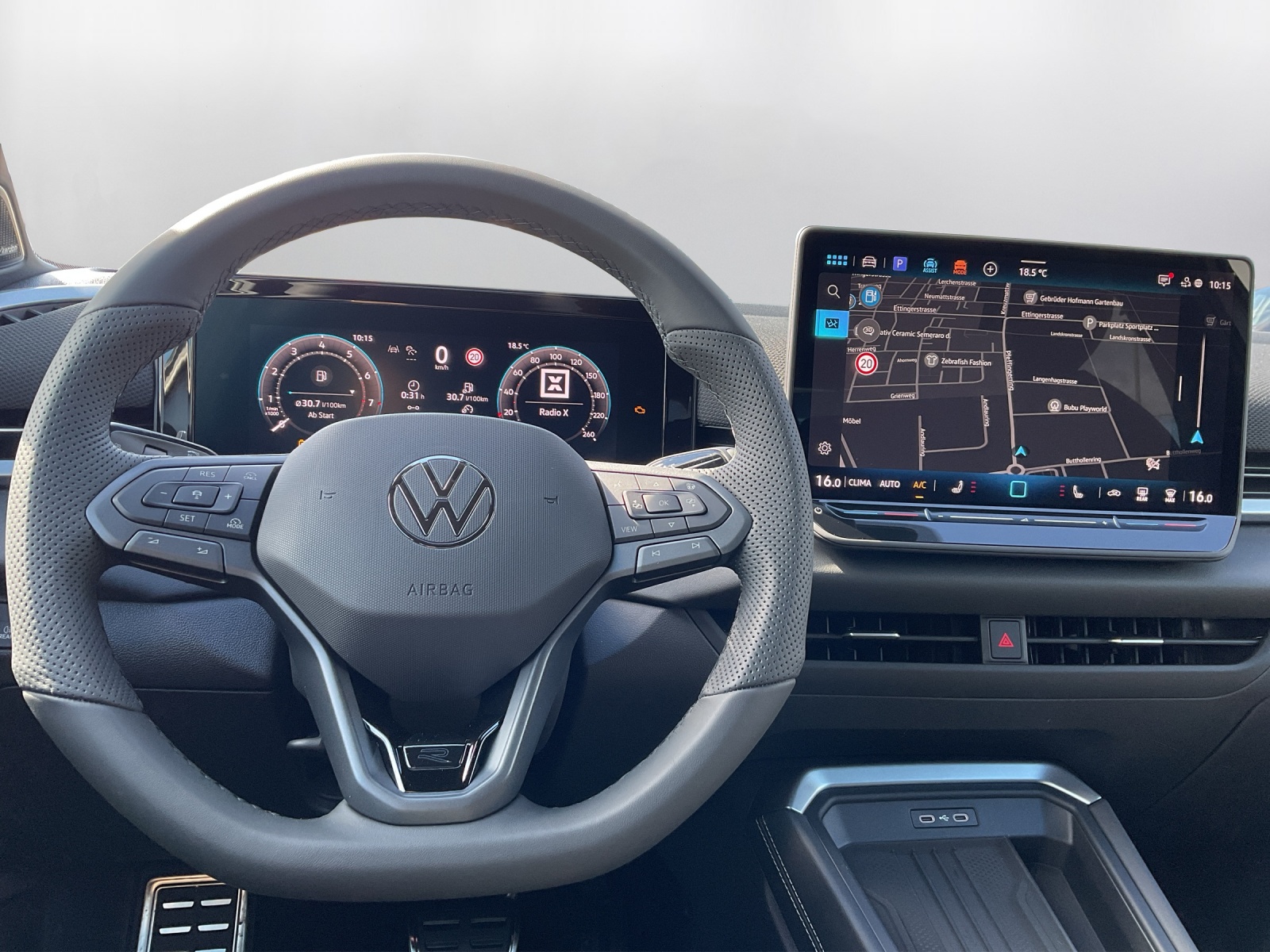 VW T-Roc 1.5 eTSI mHEV R-Line DSG - 7