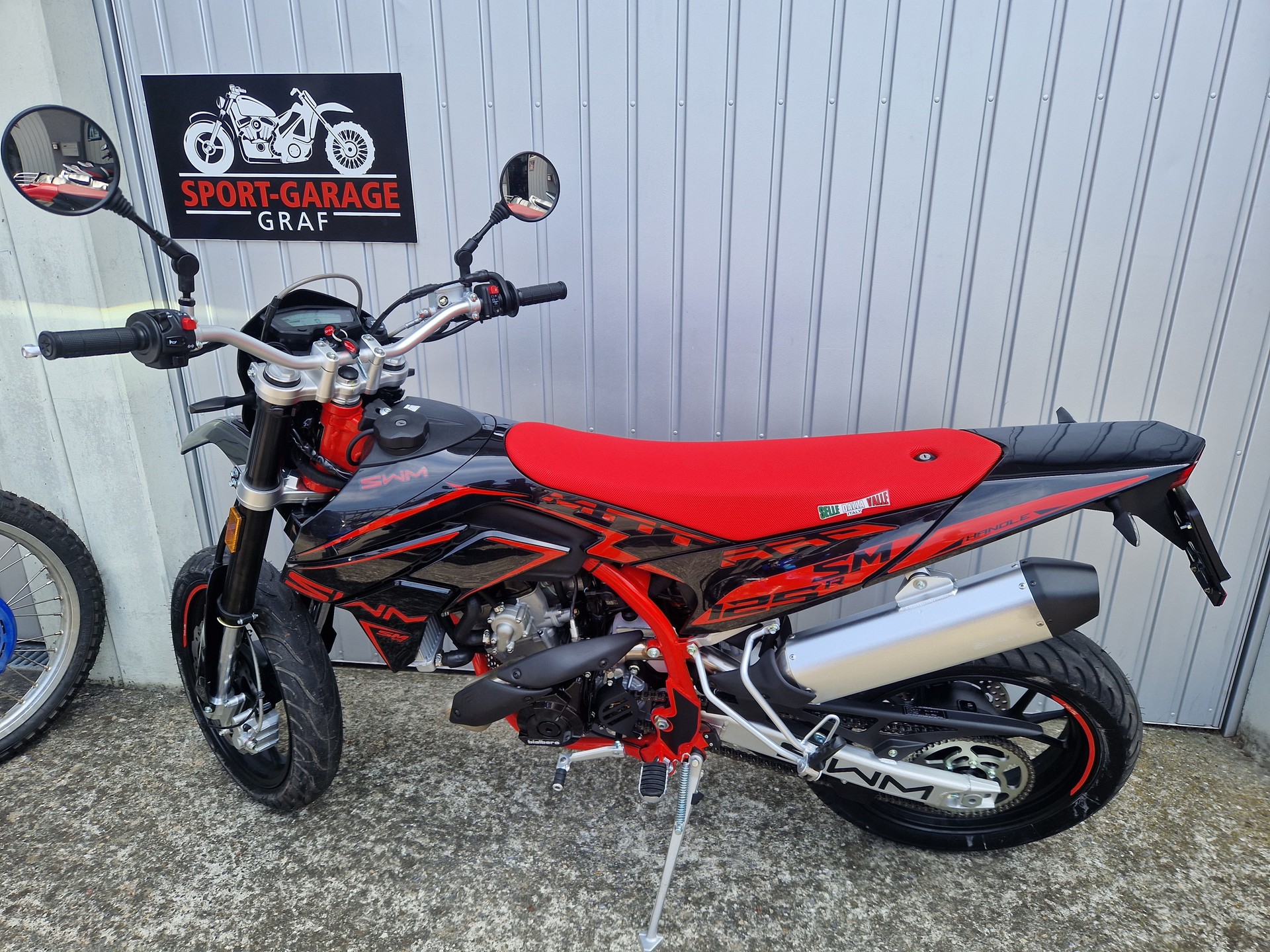 SWM Supermoto MY 2025 - 7