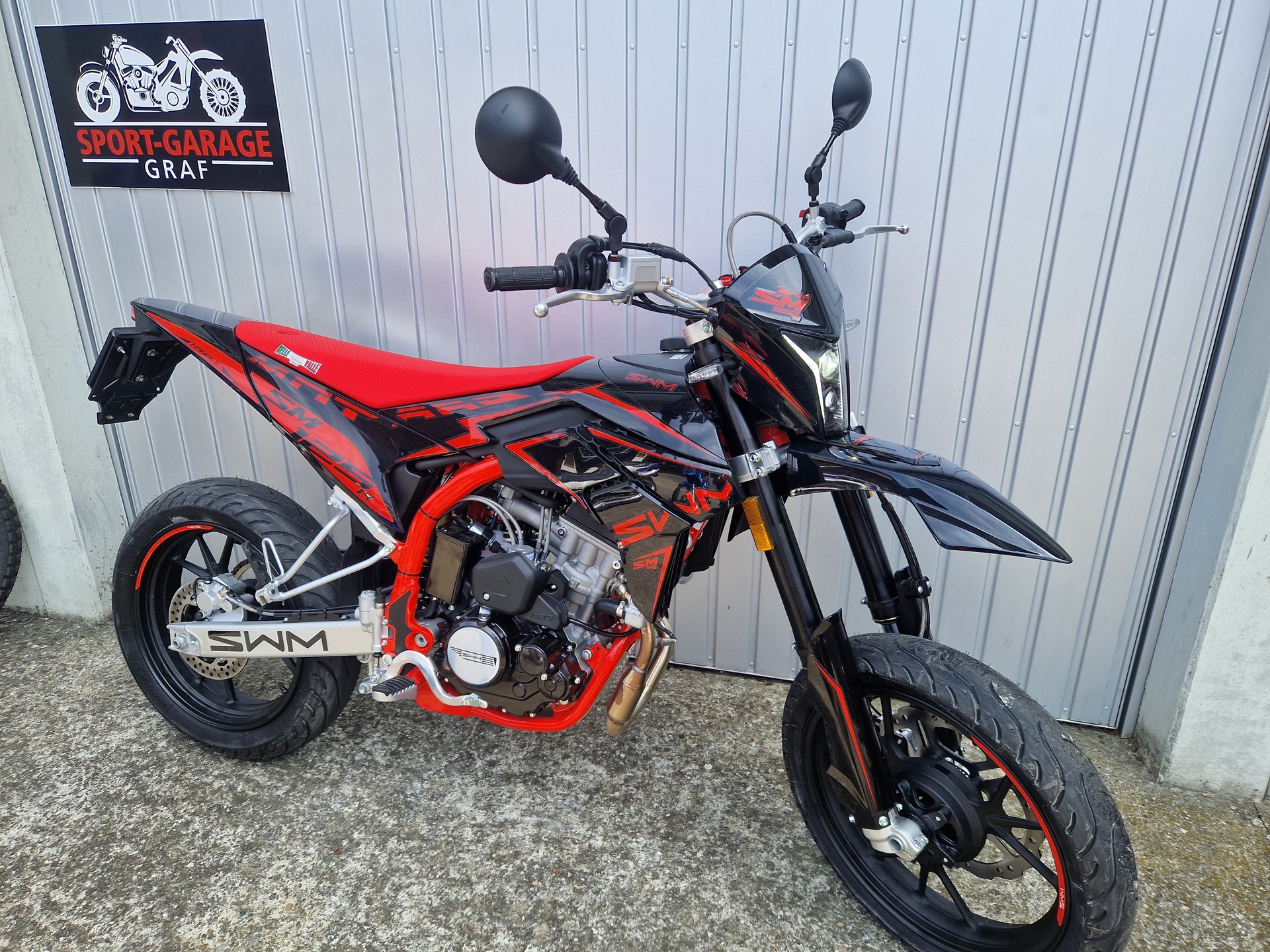 SWM Supermoto MY 2025 - 3