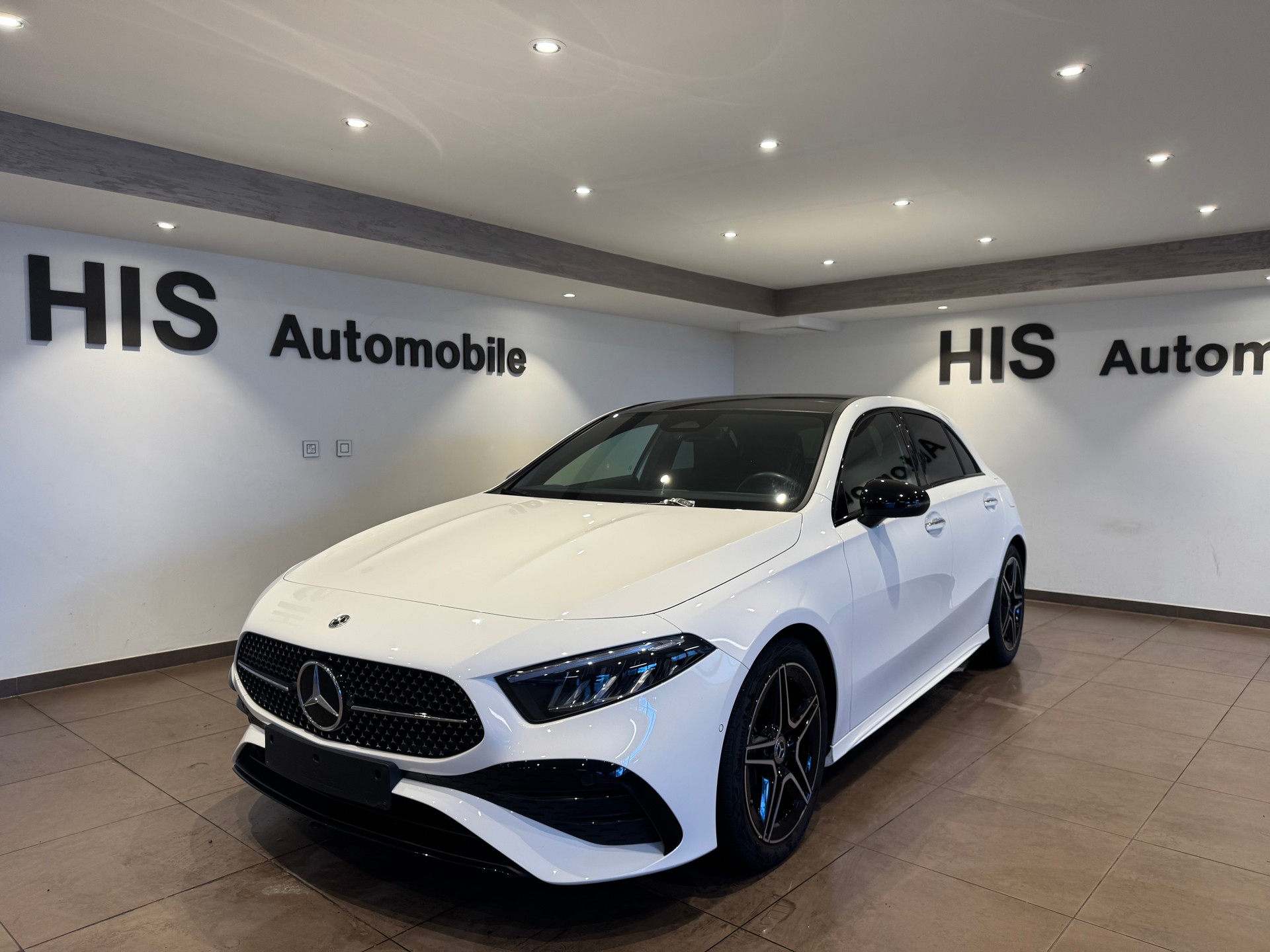 MERCEDES-BENZ A 250 AMG Line 4m - 2