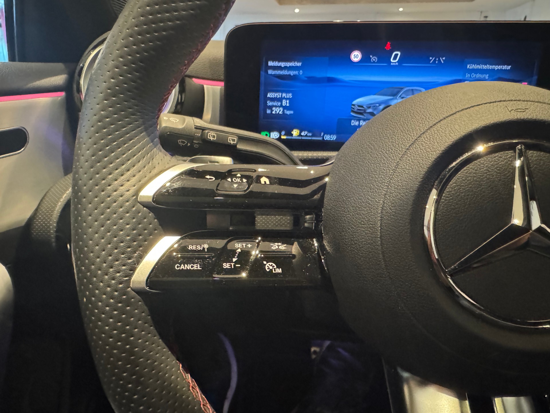MERCEDES-BENZ A 250 AMG Line 4m - 22